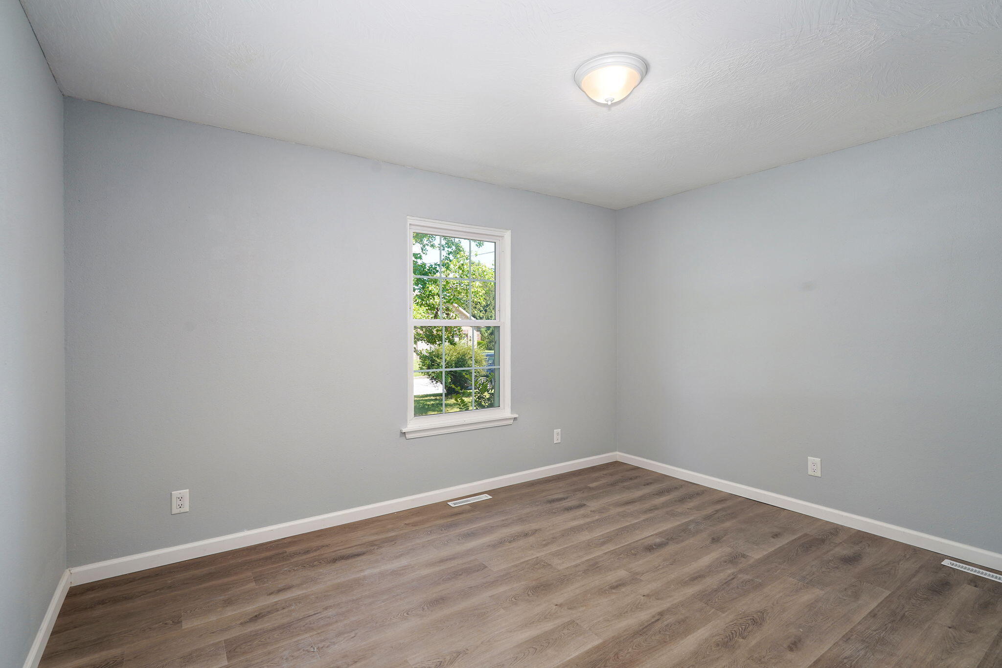 1020 Gretchen Street Property Photo 8