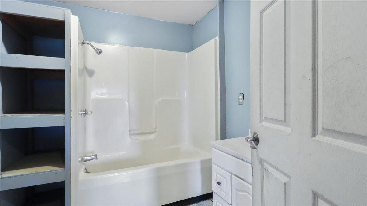 1647 County Road 1030 Property Photo 11