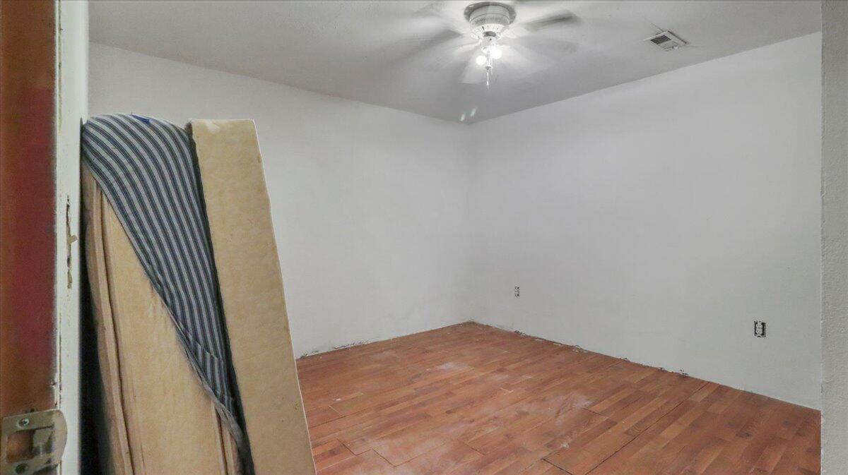 1647 County Road 1030 Property Photo 12