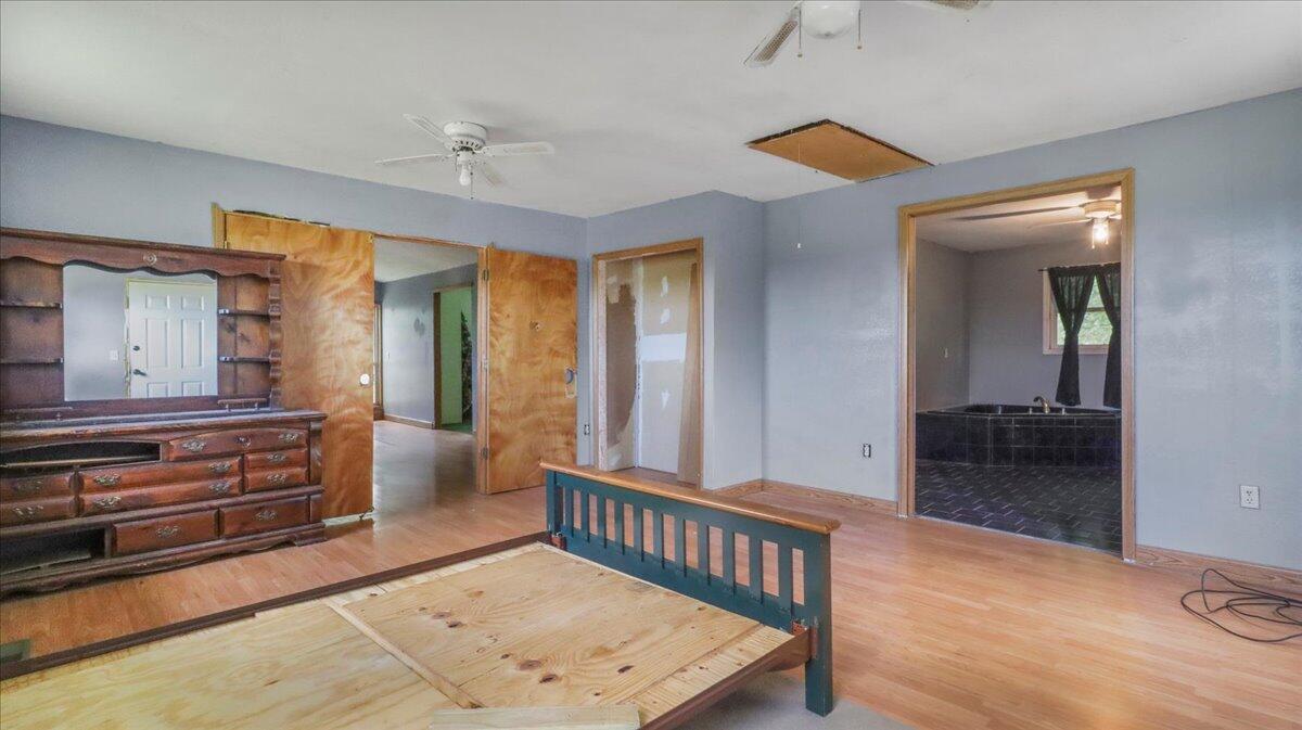 1647 County Road 1030 Property Photo 22