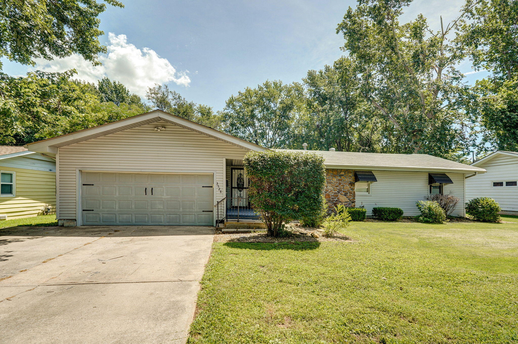 3528 South Fort Avenue Property Photo 1
