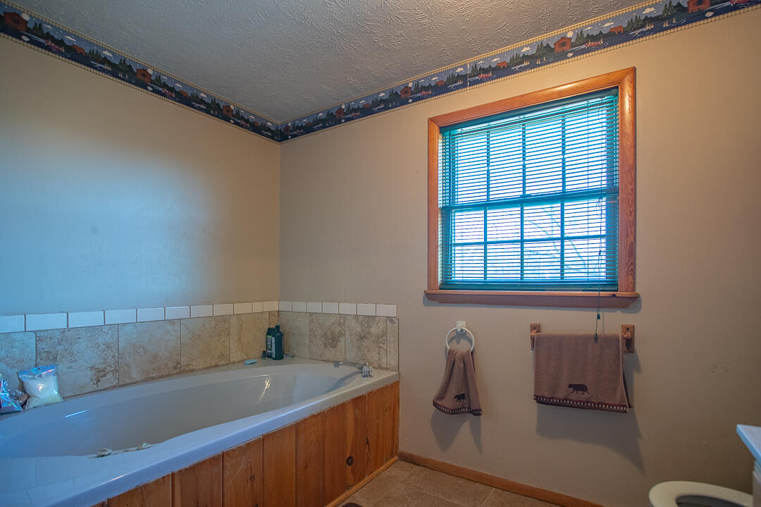 25032 Stallion Bluff Road Property Photo 26