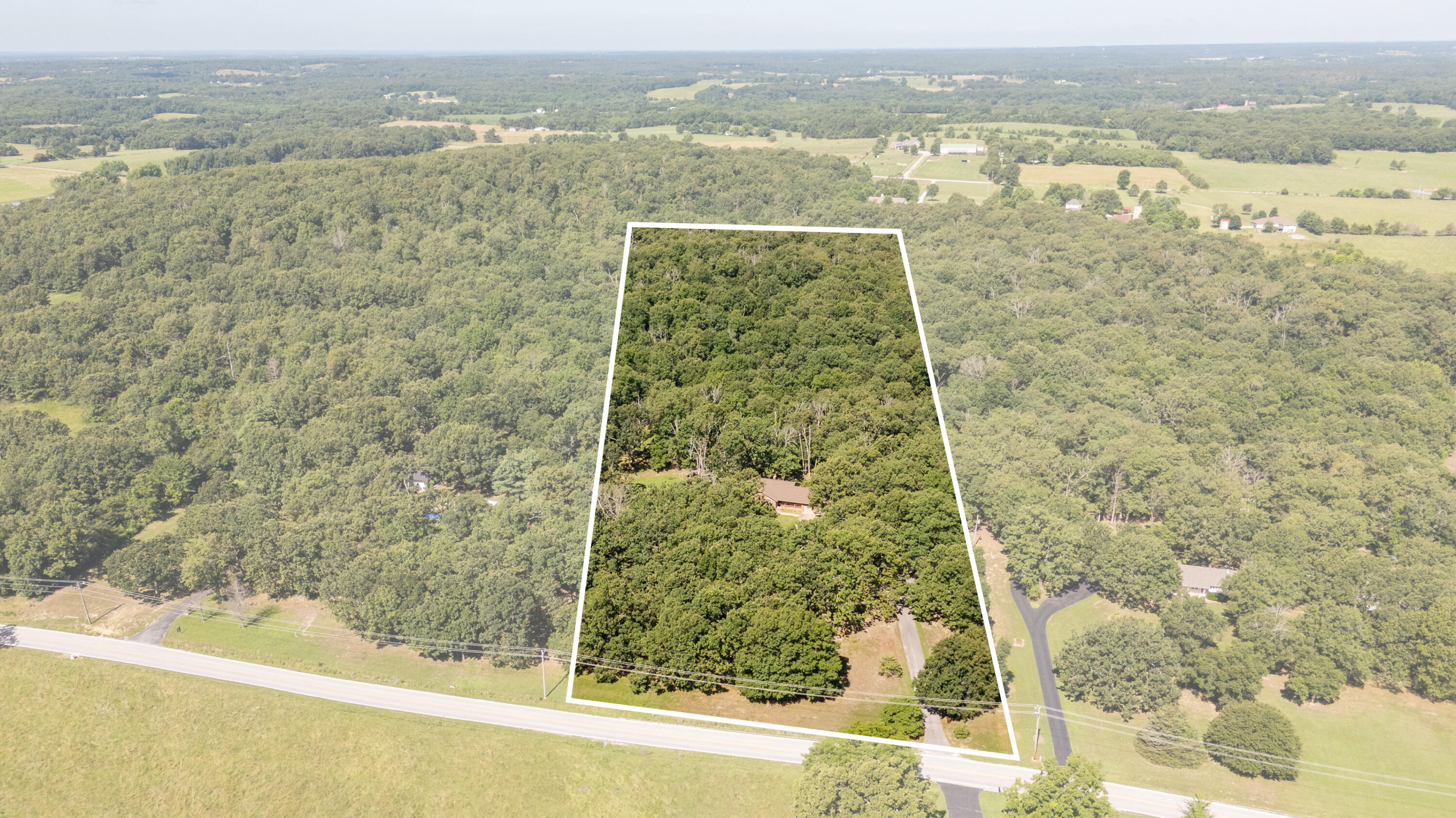 6337 South Farm Road 31 Property Photo 1