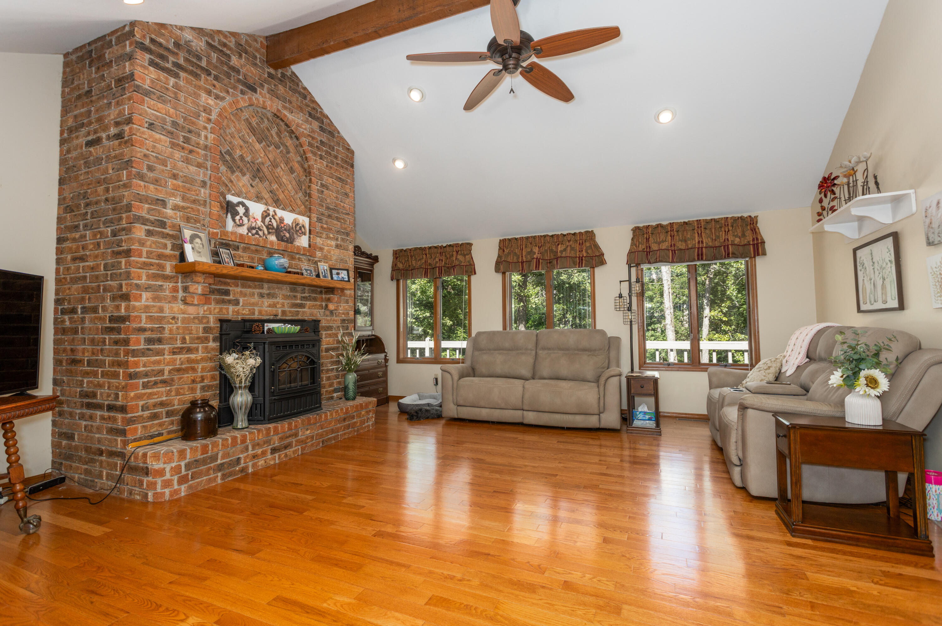 6337 South Farm Road 31 Property Photo 9