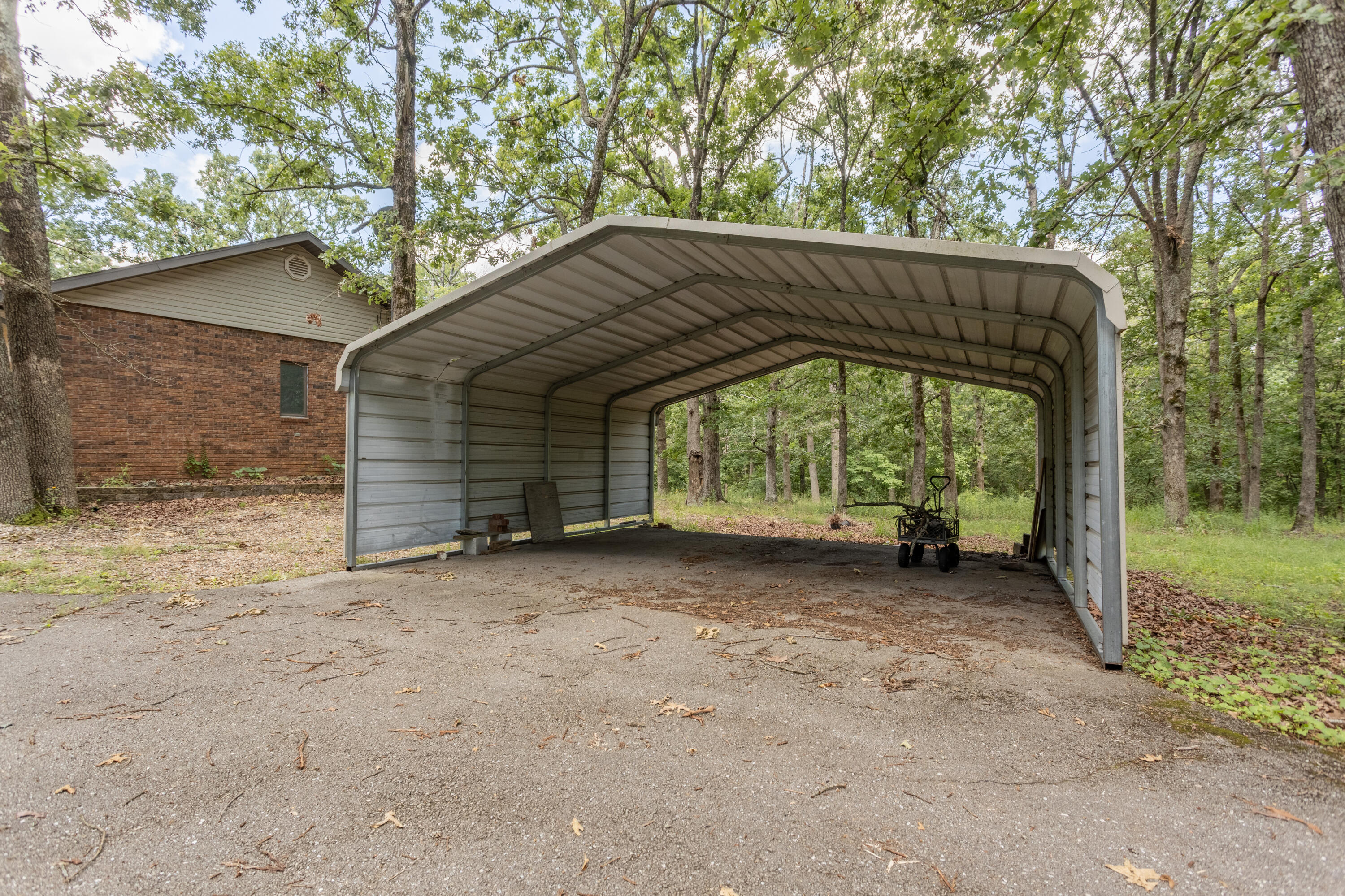 6337 South Farm Road 31 Property Photo 42