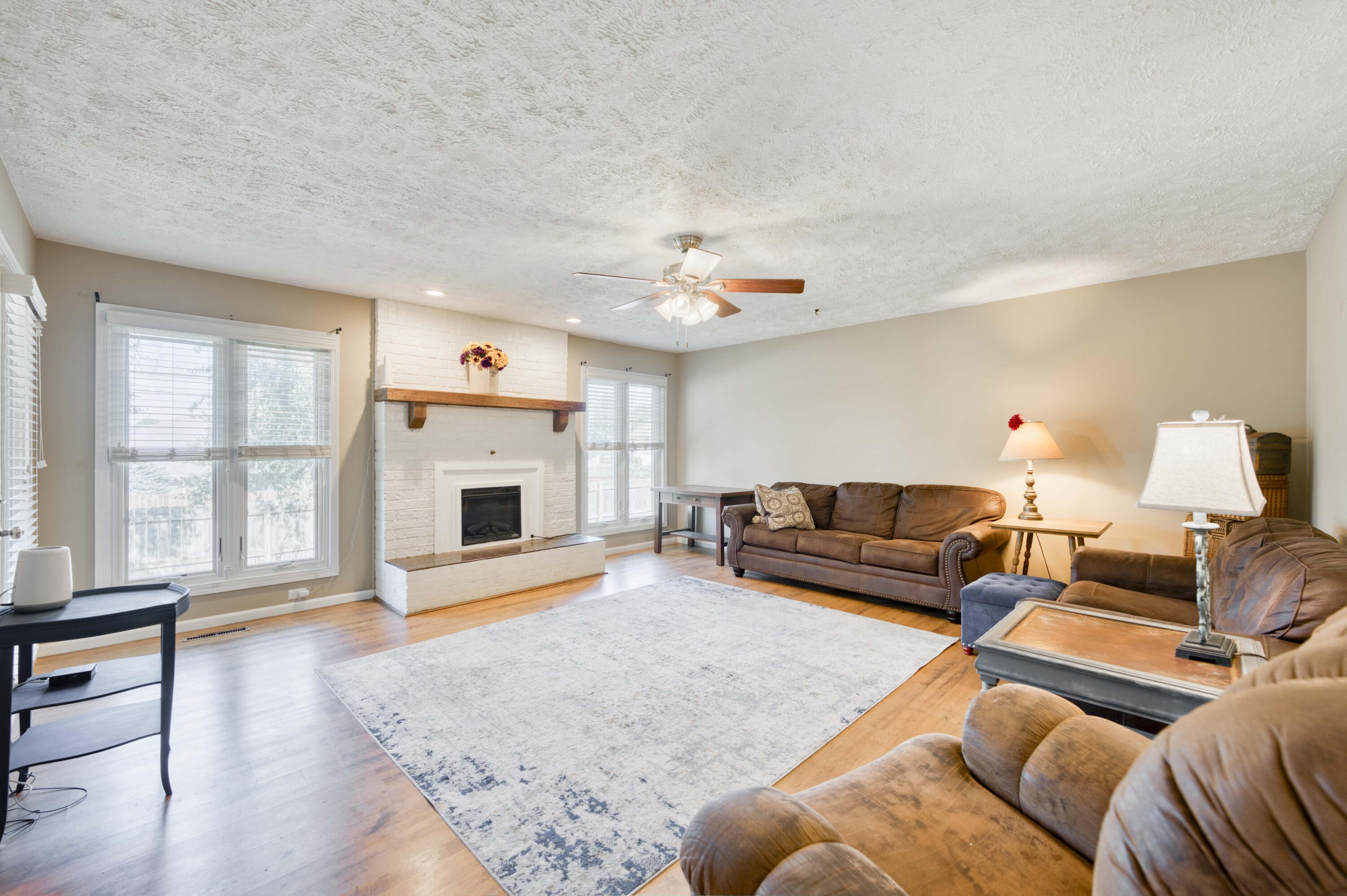 3477 West Broadmoor Court Property Photo 3