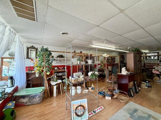 123 North Oak Street Property Photo 3