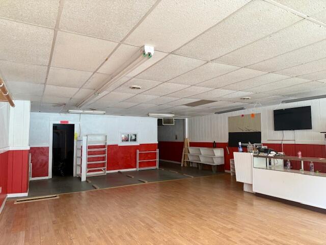 123 North Oak Street Property Photo 10