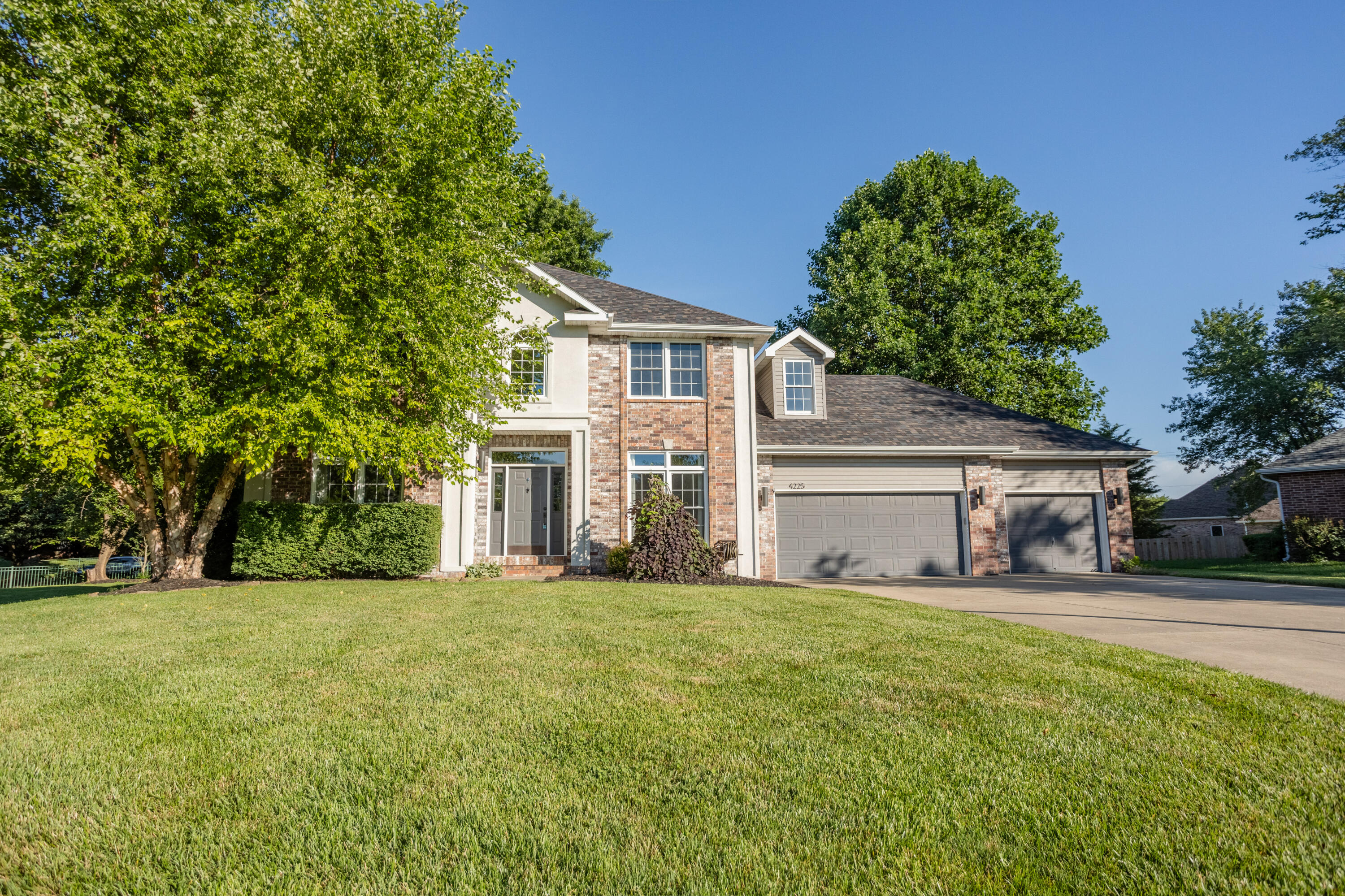 4225 East Crosswinds Place Property Photo 1