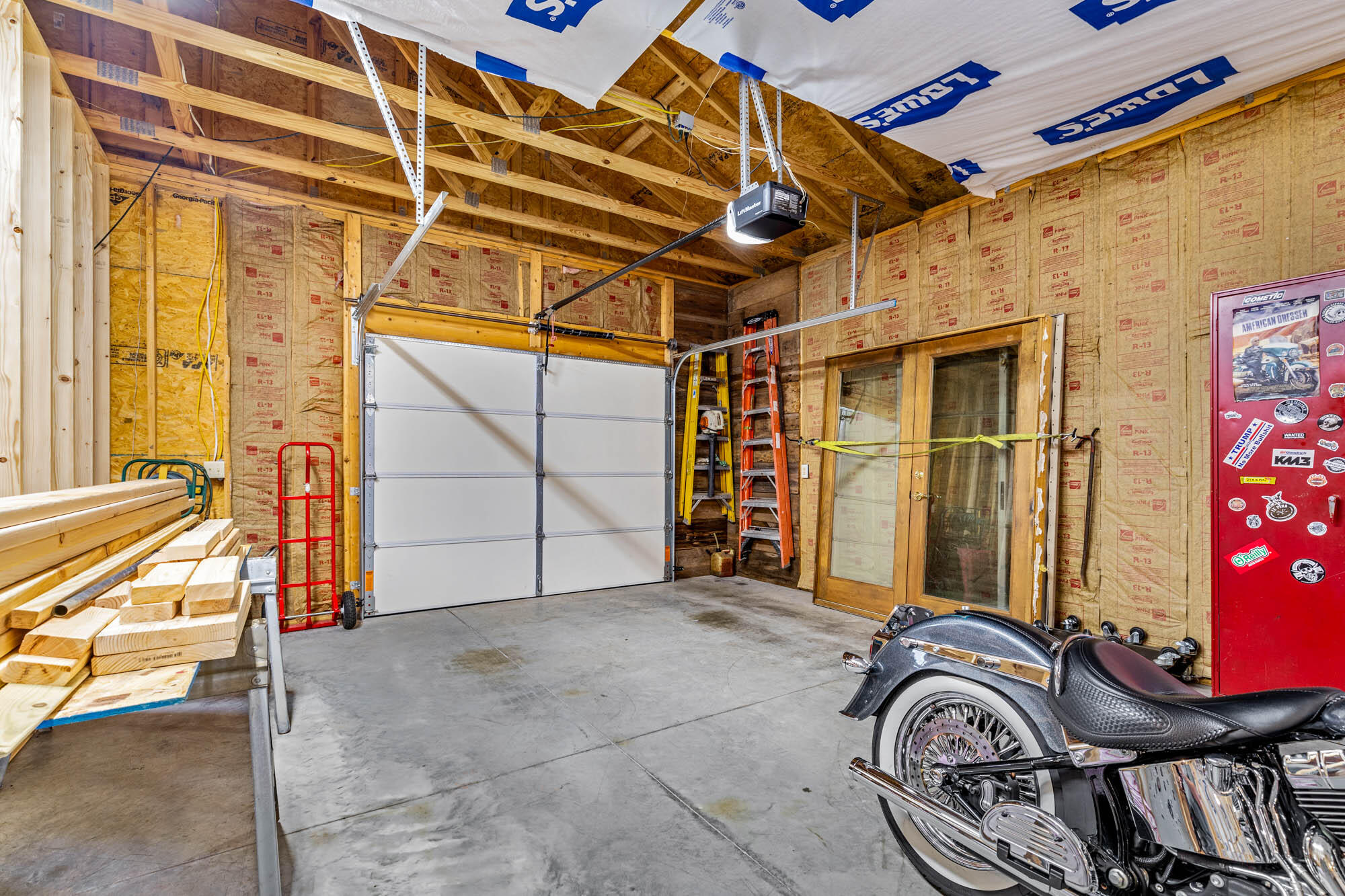 208 East Washington Street Property Photo 21