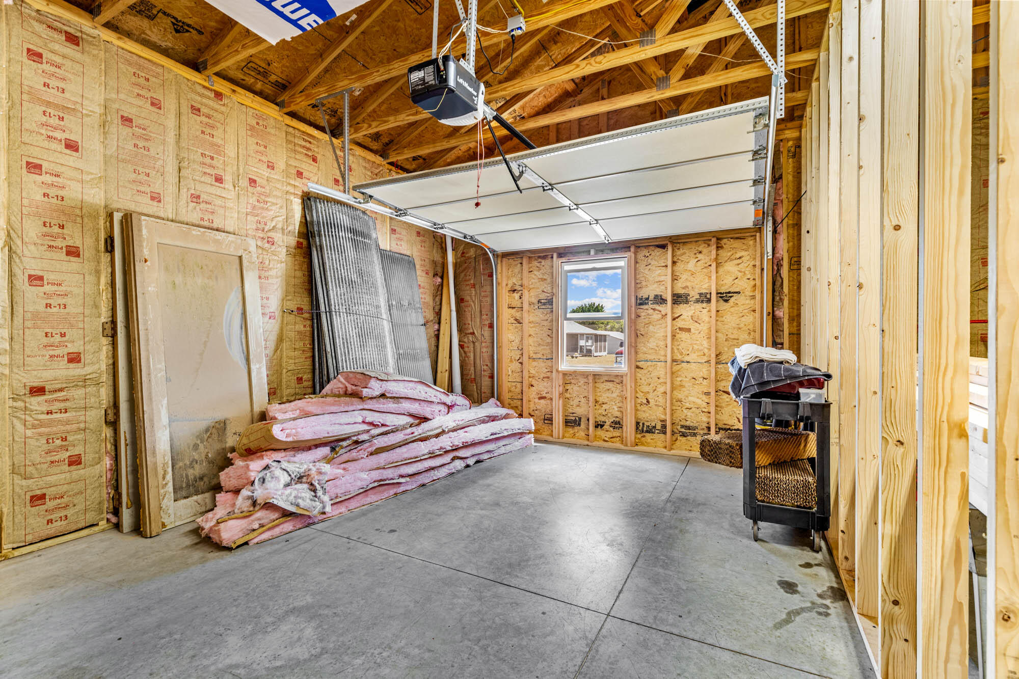 208 East Washington Street Property Photo 24