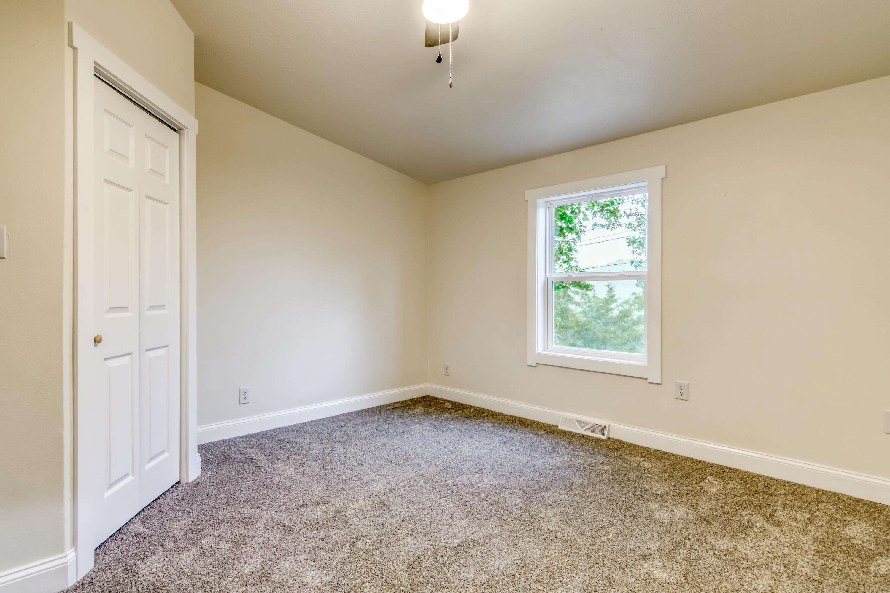 780 Aaron Way Property Photo 16