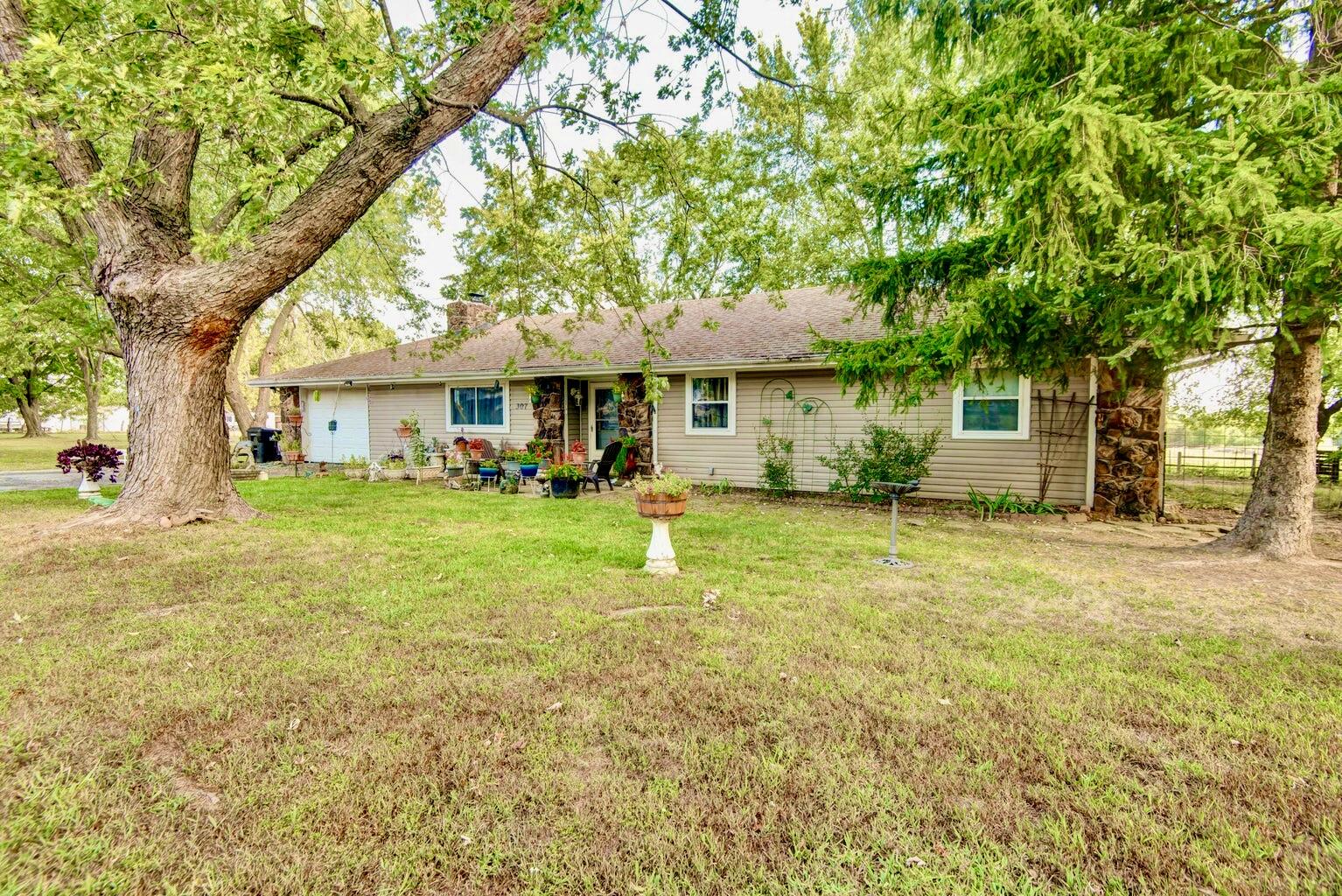 307 West Linn Property Photo 1