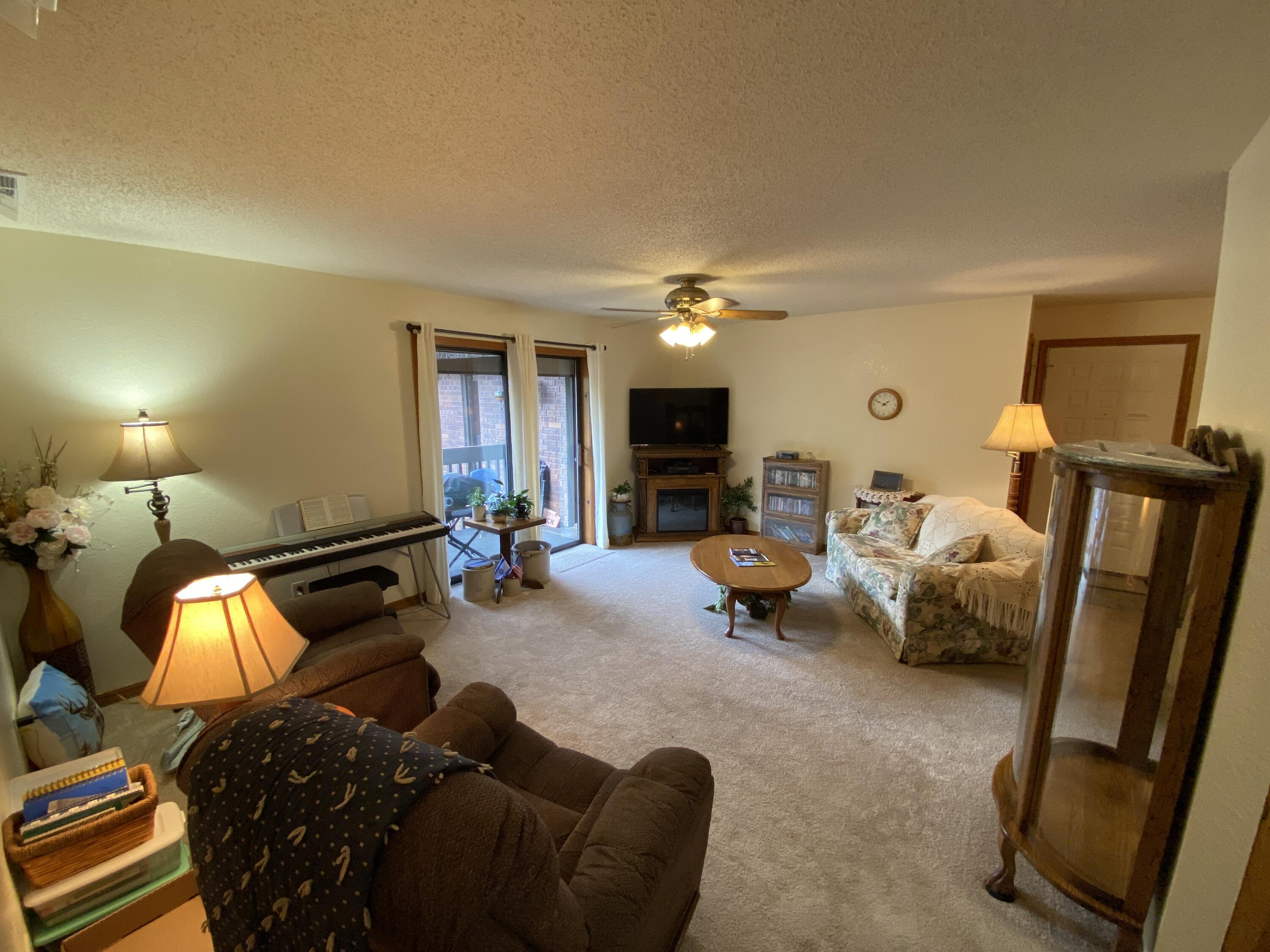 170 Wilshire Drive Property Photo 10