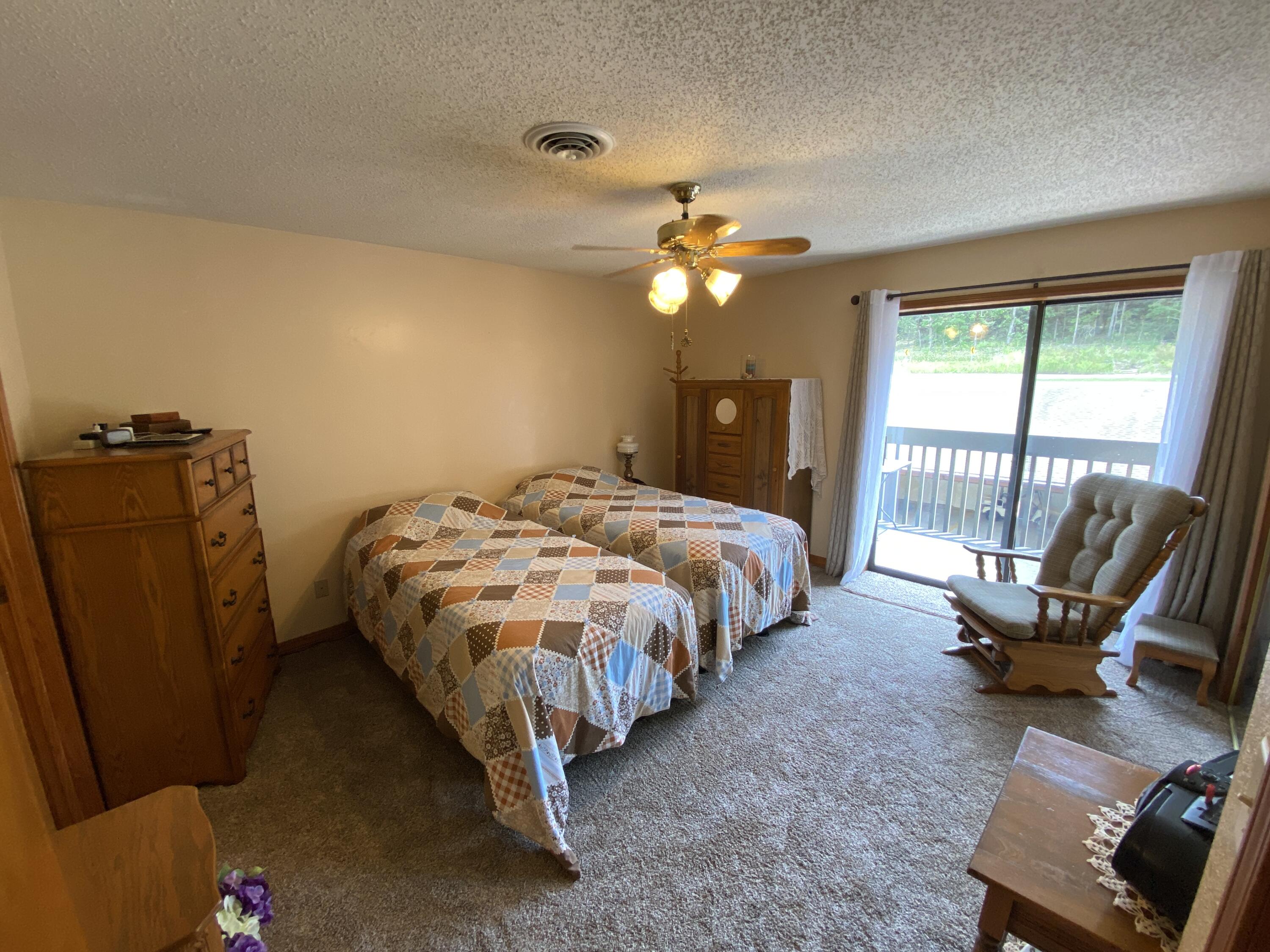 170 Wilshire Drive Property Photo 11