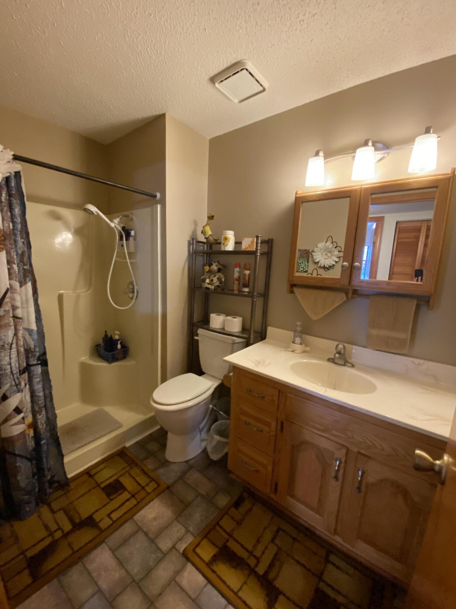 170 Wilshire Drive Property Photo 12