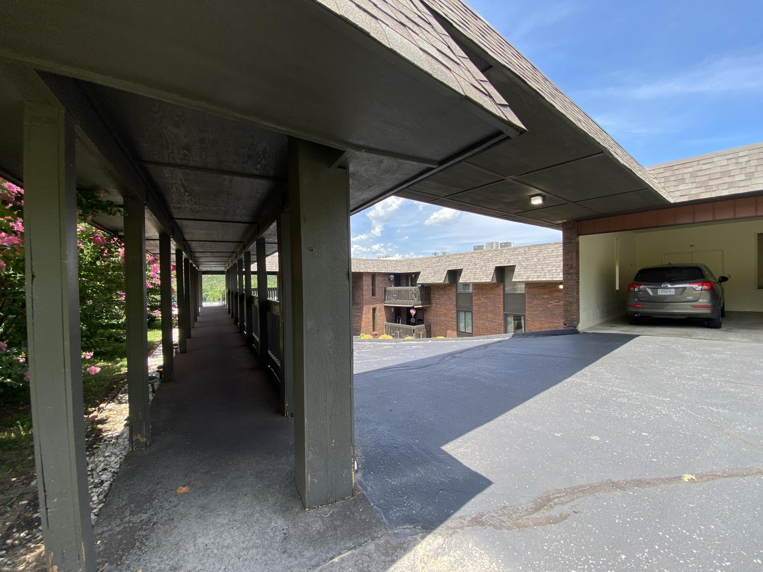 170 Wilshire Drive Property Photo 18