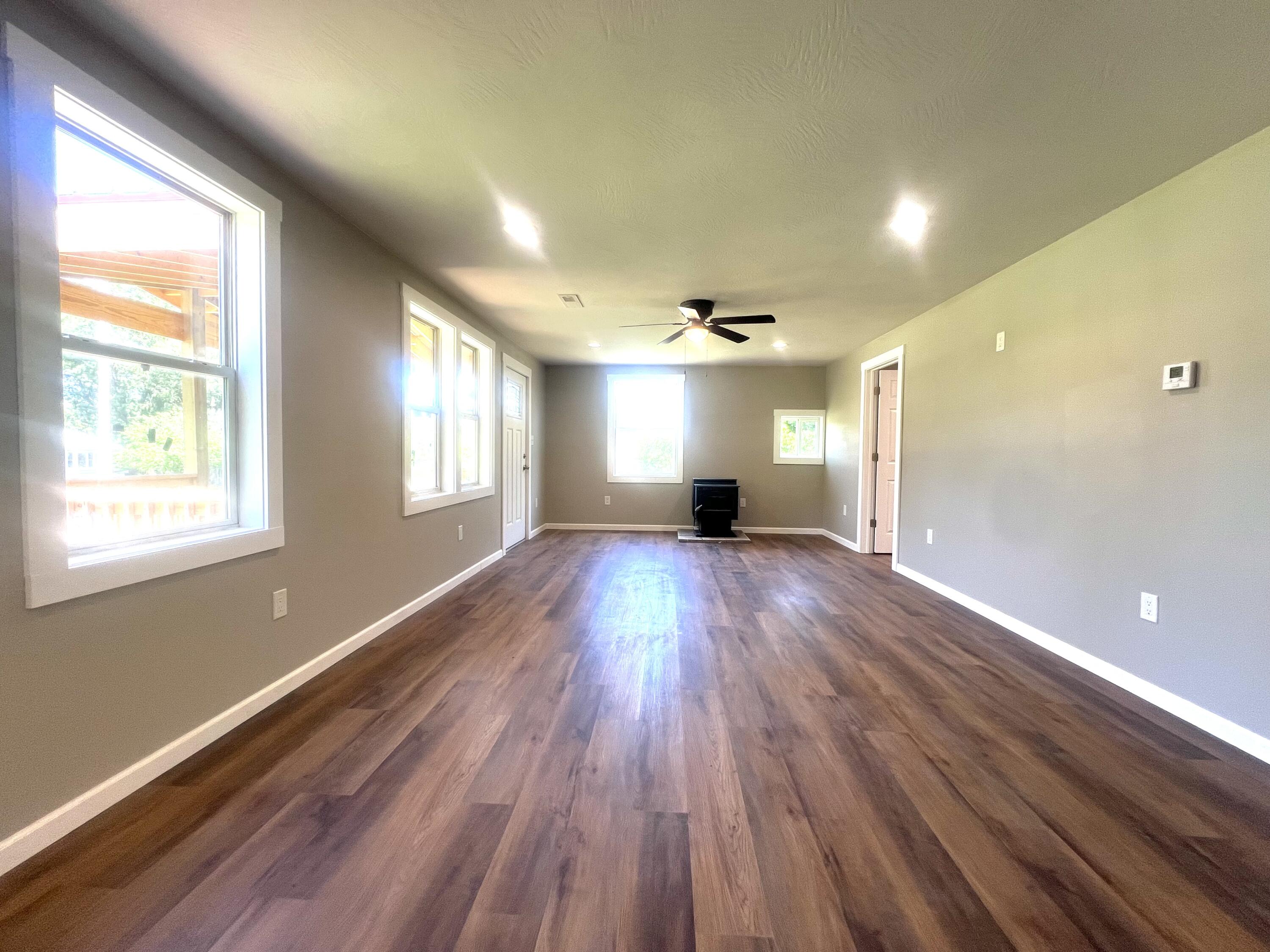 711 West Woodbine Road Property Photo 13