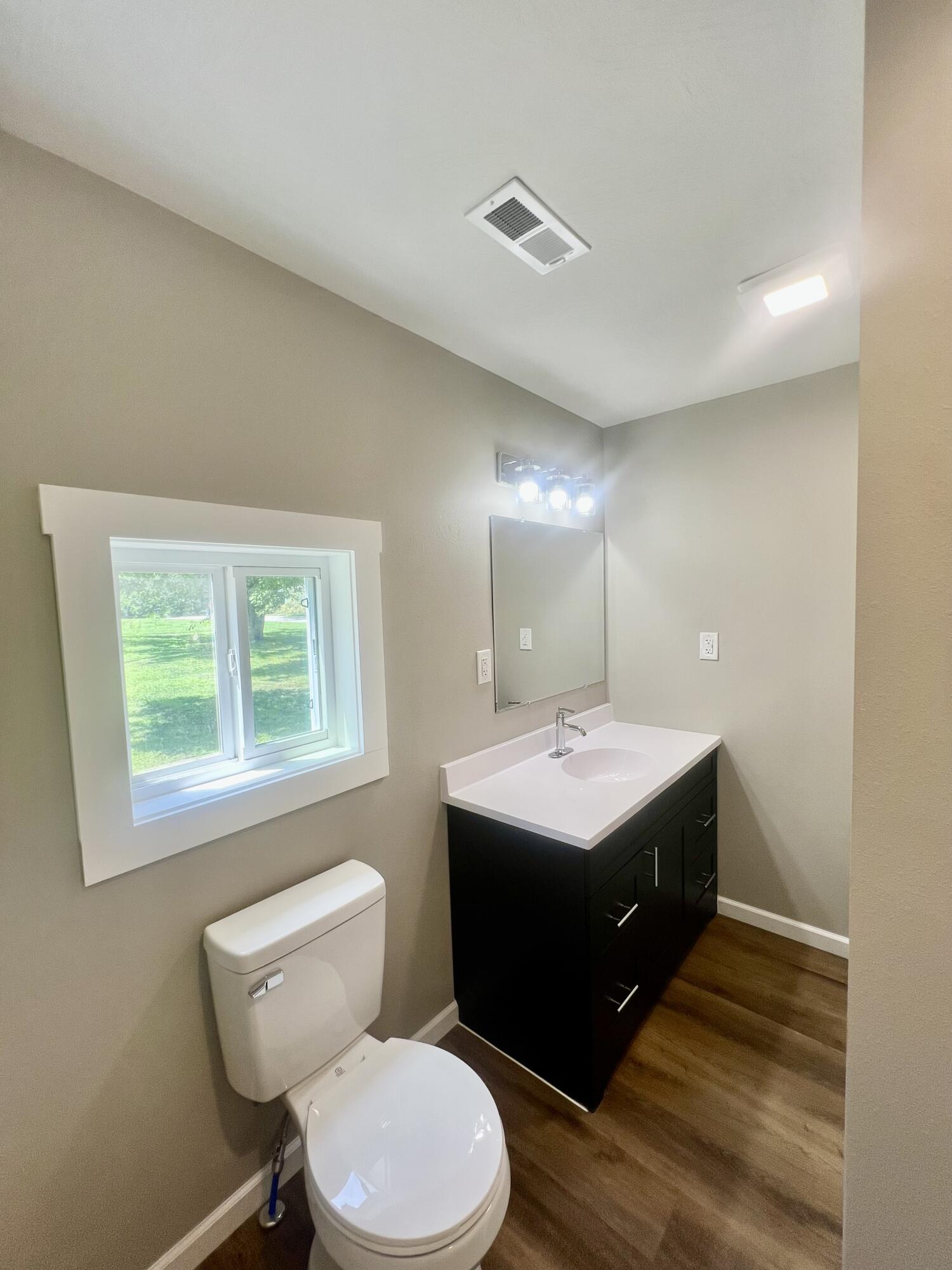 711 West Woodbine Road Property Photo 17