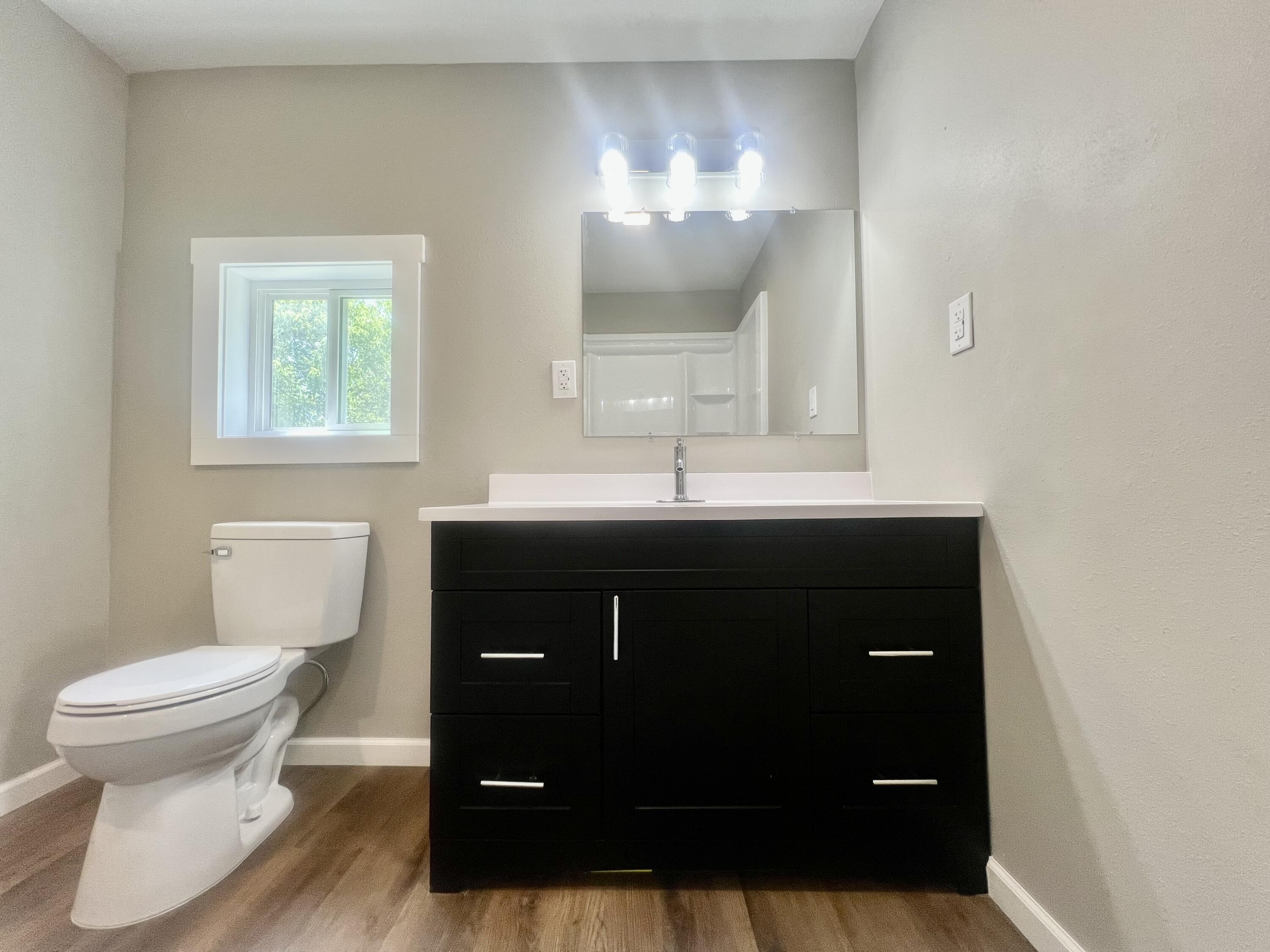 711 West Woodbine Road Property Photo 18