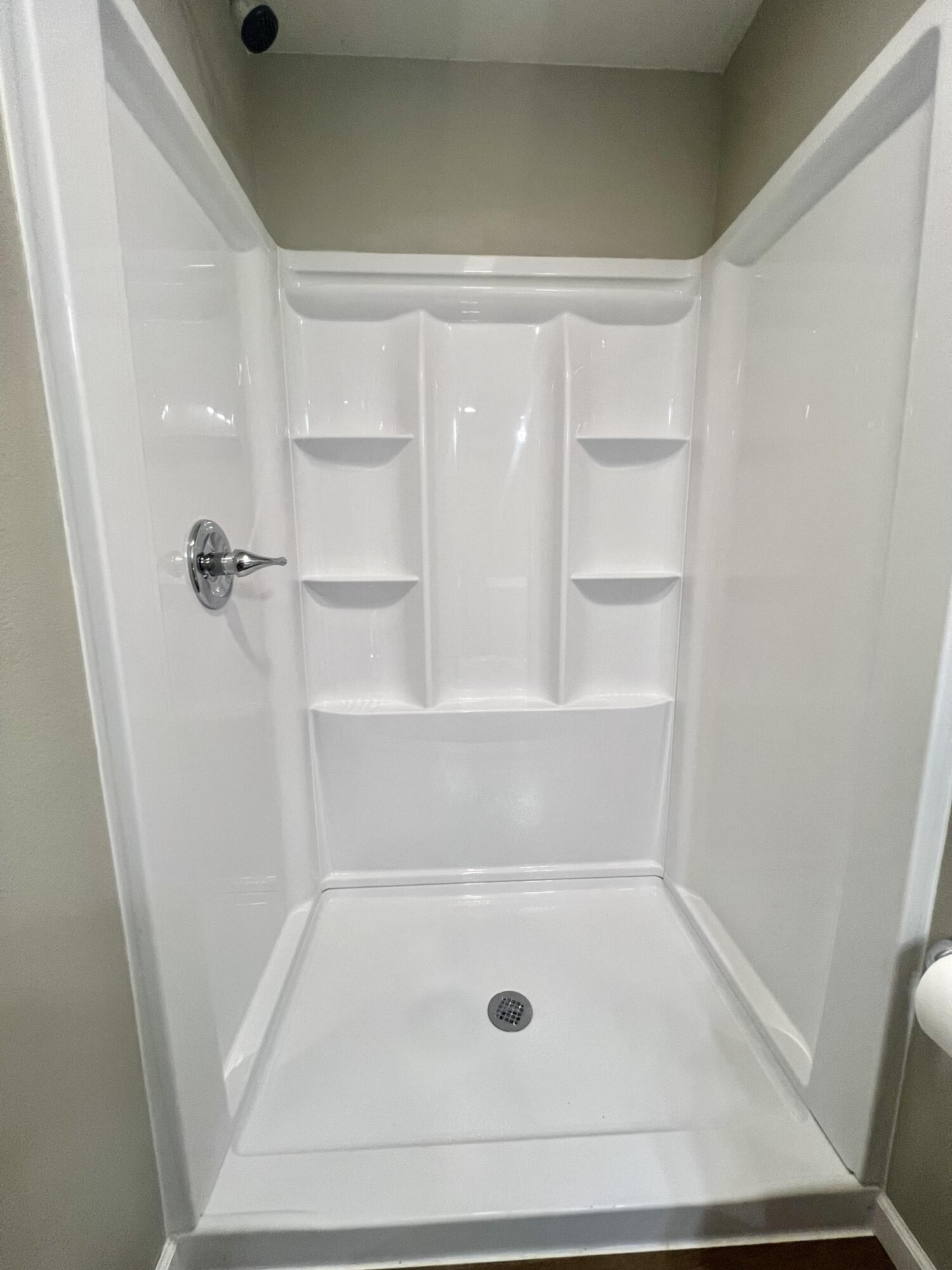 711 West Woodbine Road Property Photo 25