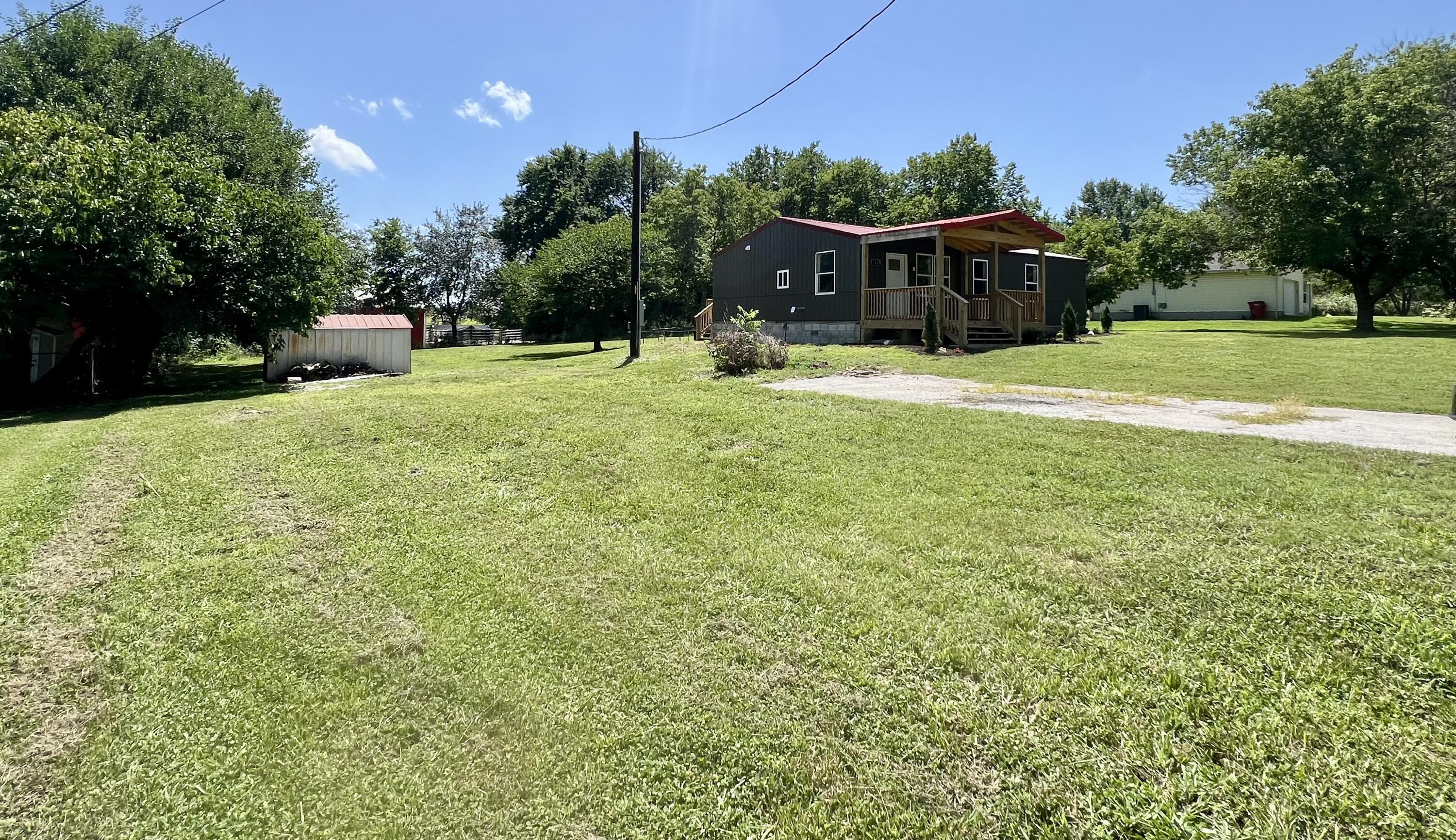 711 West Woodbine Road Property Photo 35
