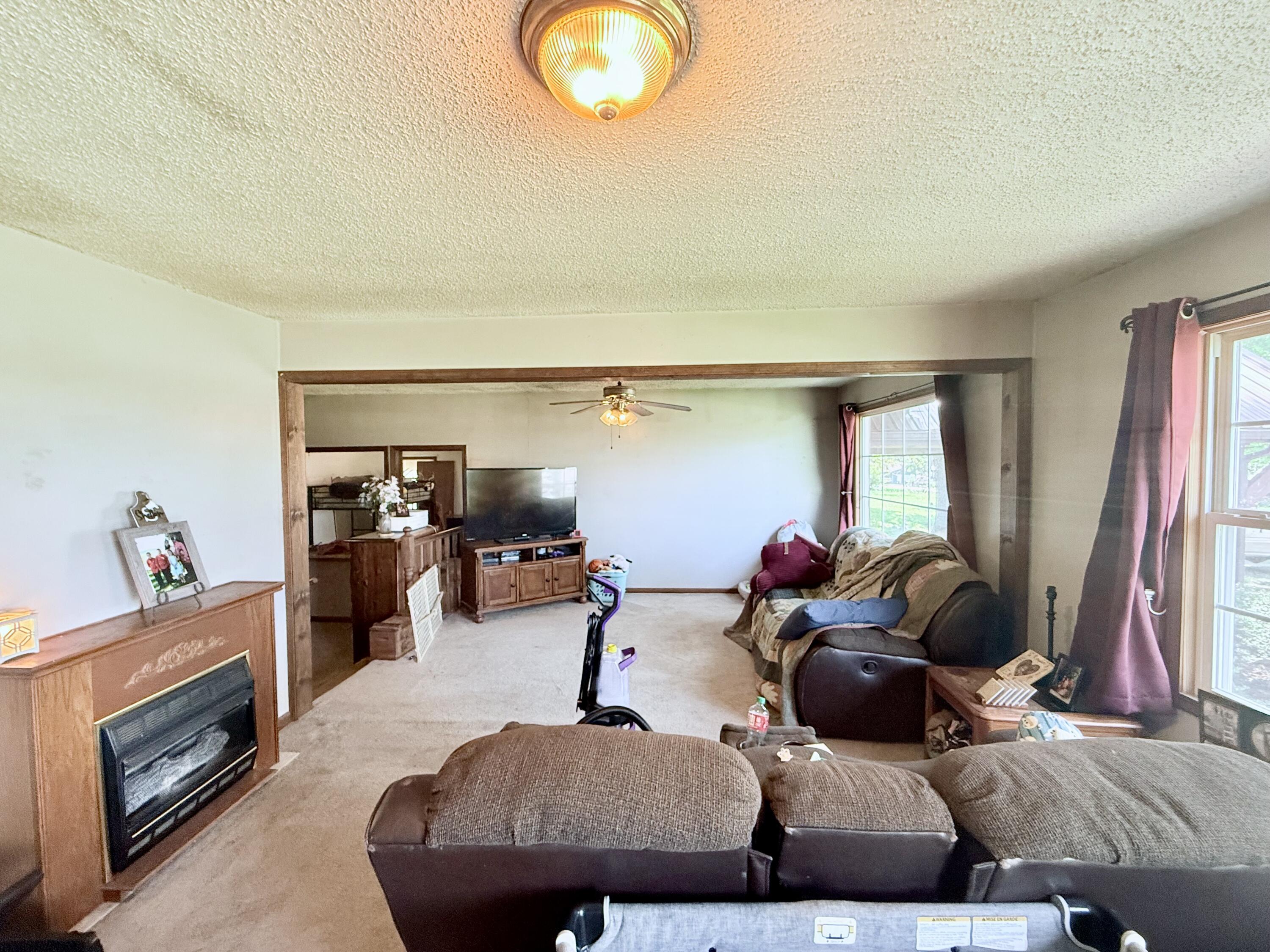 651 Plainview Drive Property Photo 6