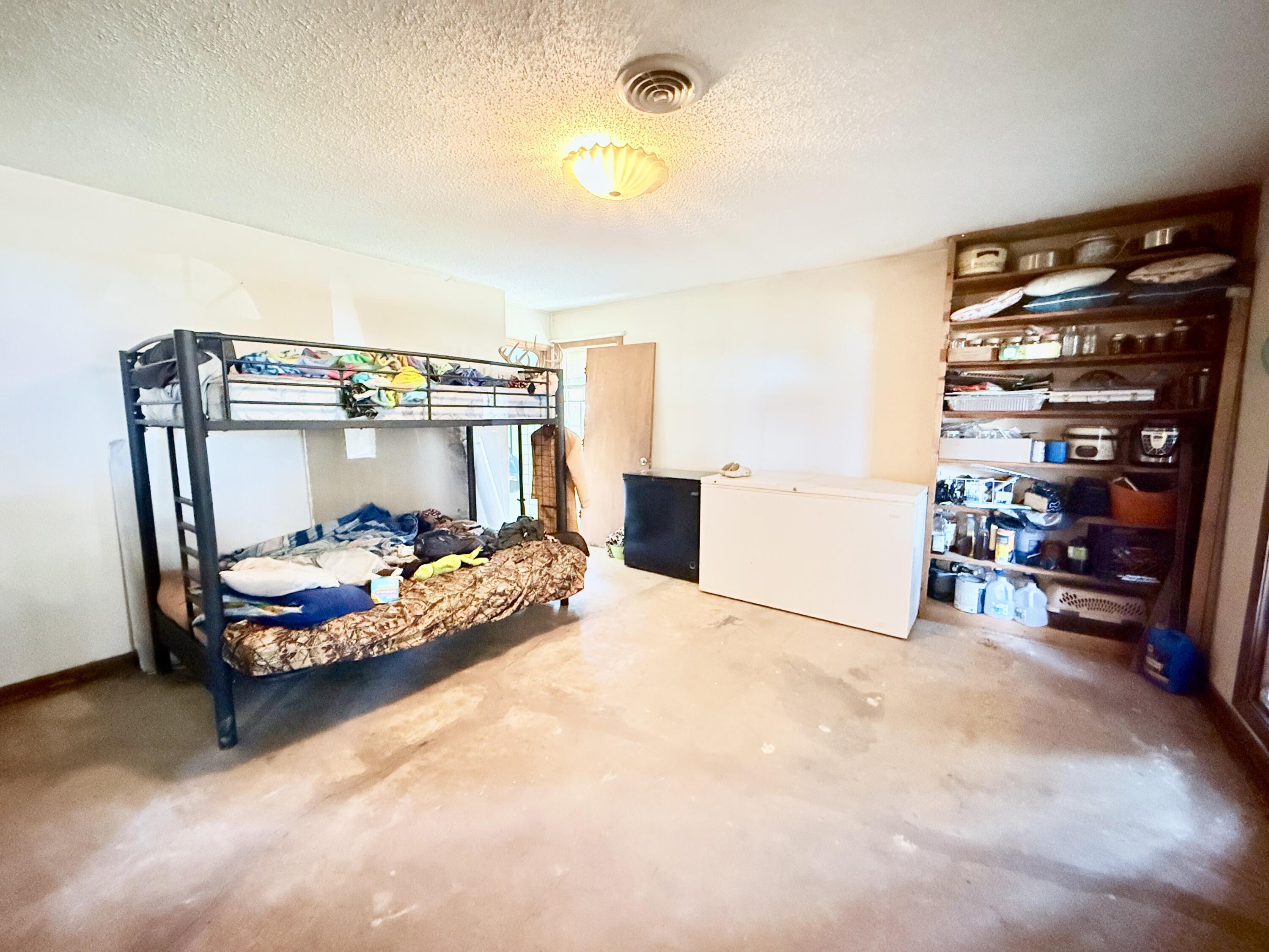 651 Plainview Drive Property Photo 15