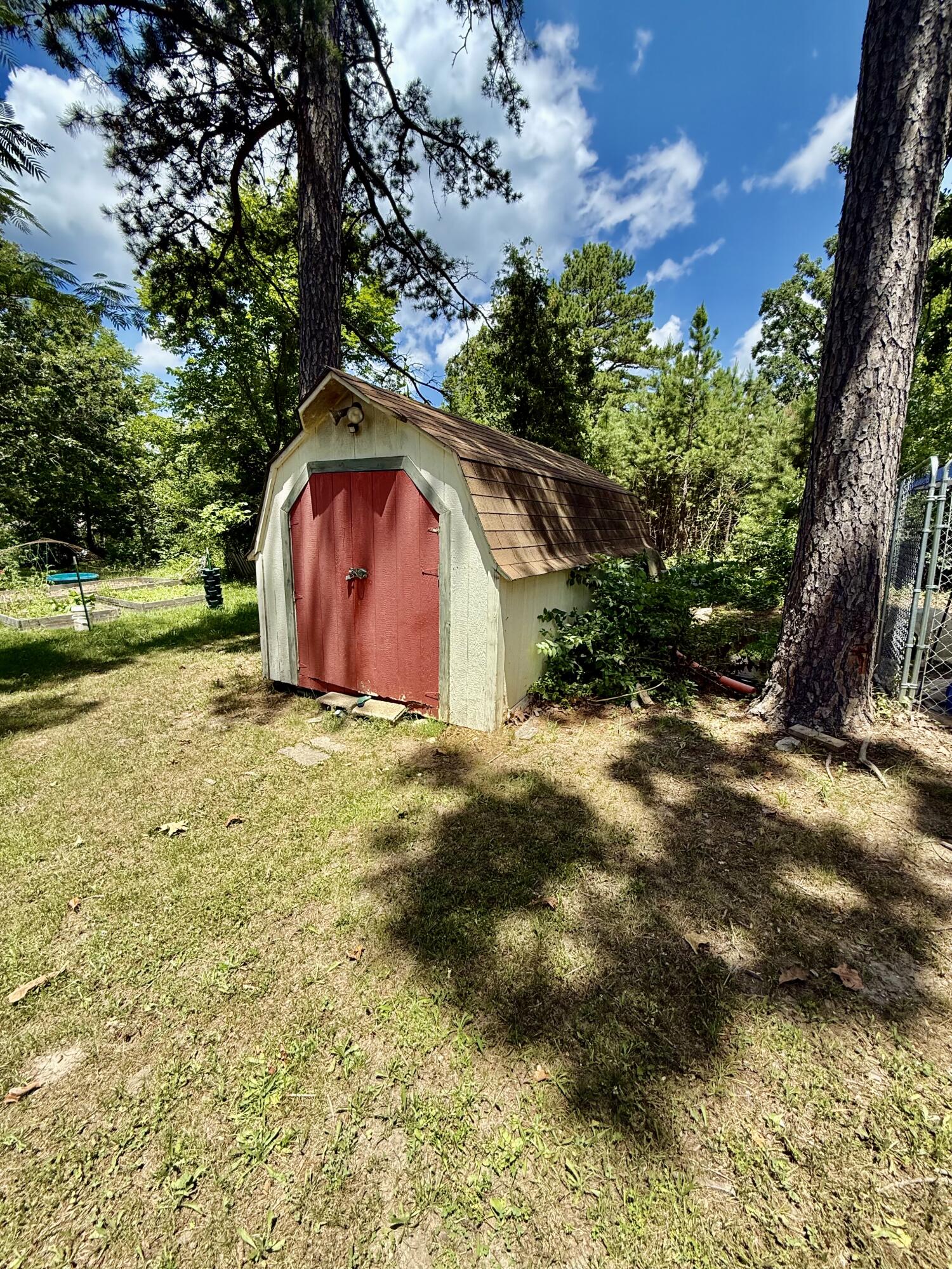 651 Plainview Drive Property Photo 20