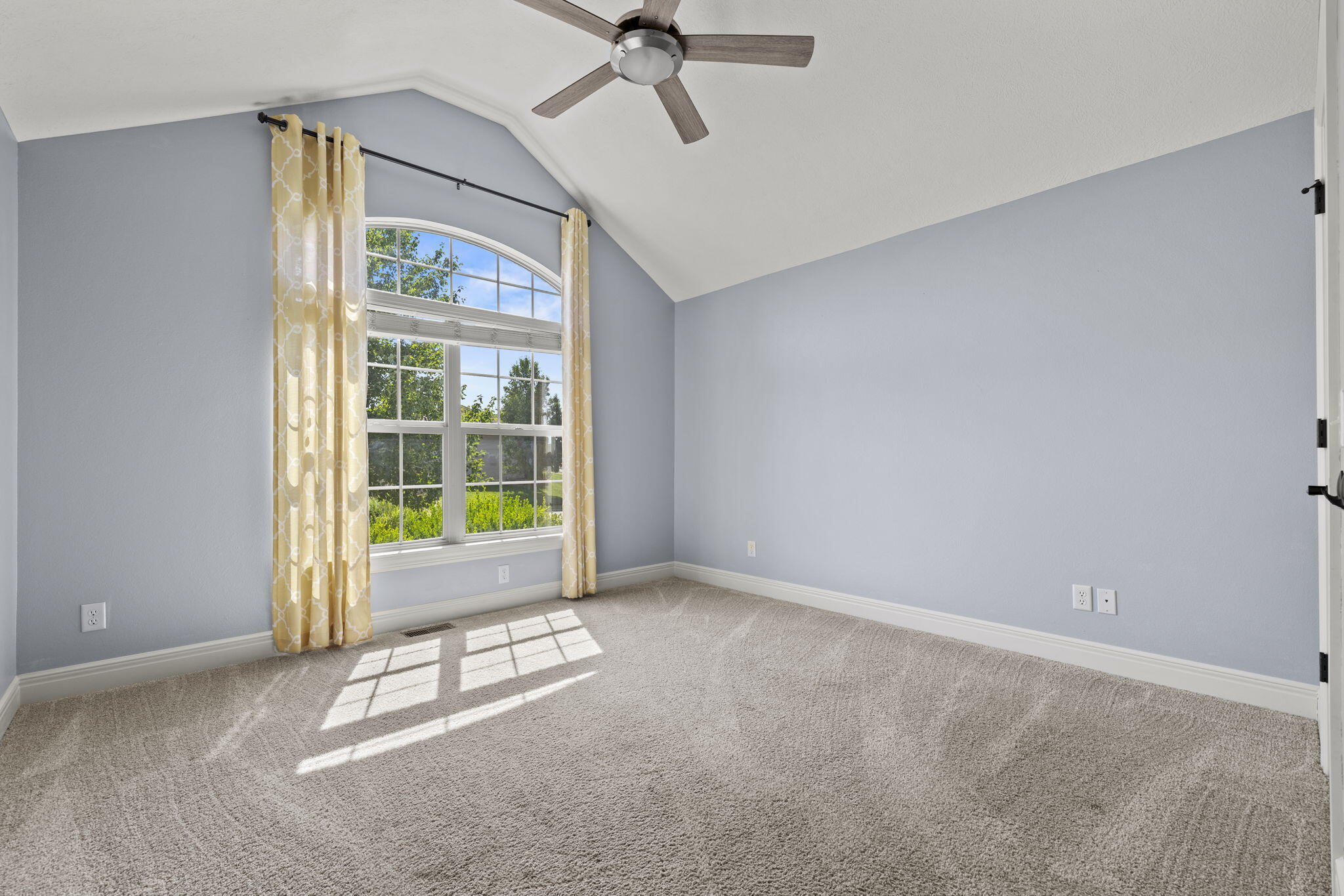 5323 South Carson Street Property Photo 41