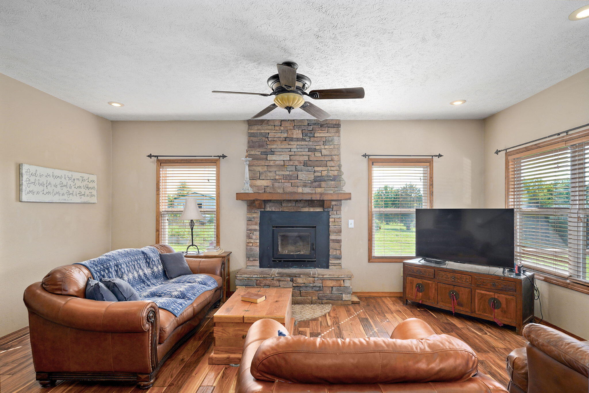 8404 Fossilsaurus Lane Property Photo 35