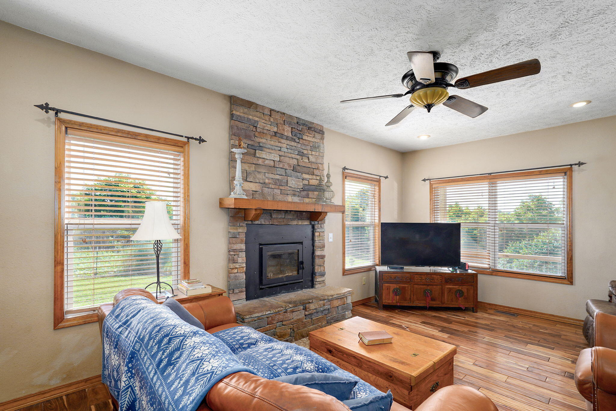 8404 Fossilsaurus Lane Property Photo 36