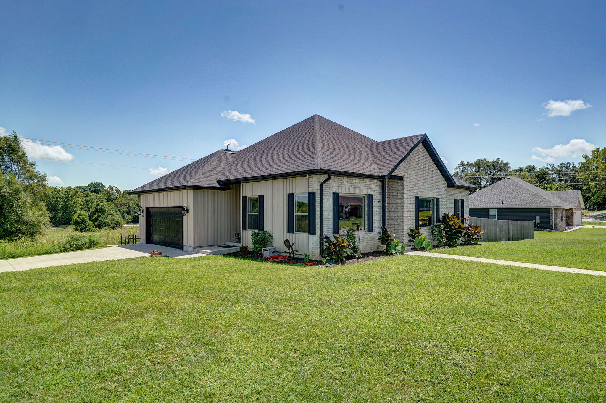 1240 East Keeling Place Property Photo 3