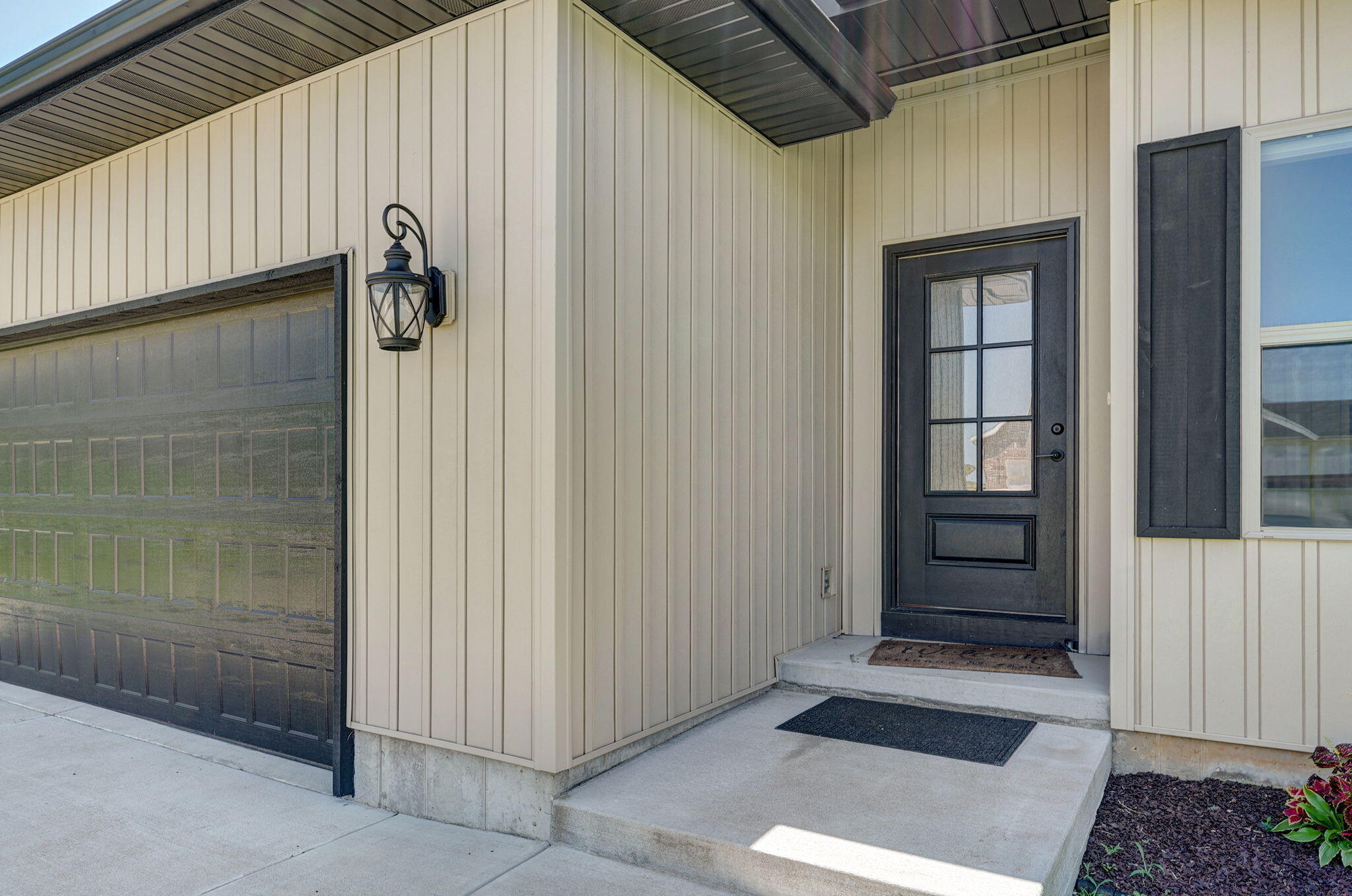 1240 East Keeling Place Property Photo 5