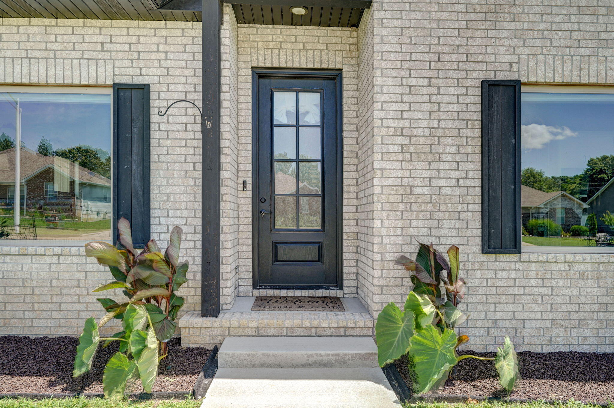 1240 East Keeling Place Property Photo 6
