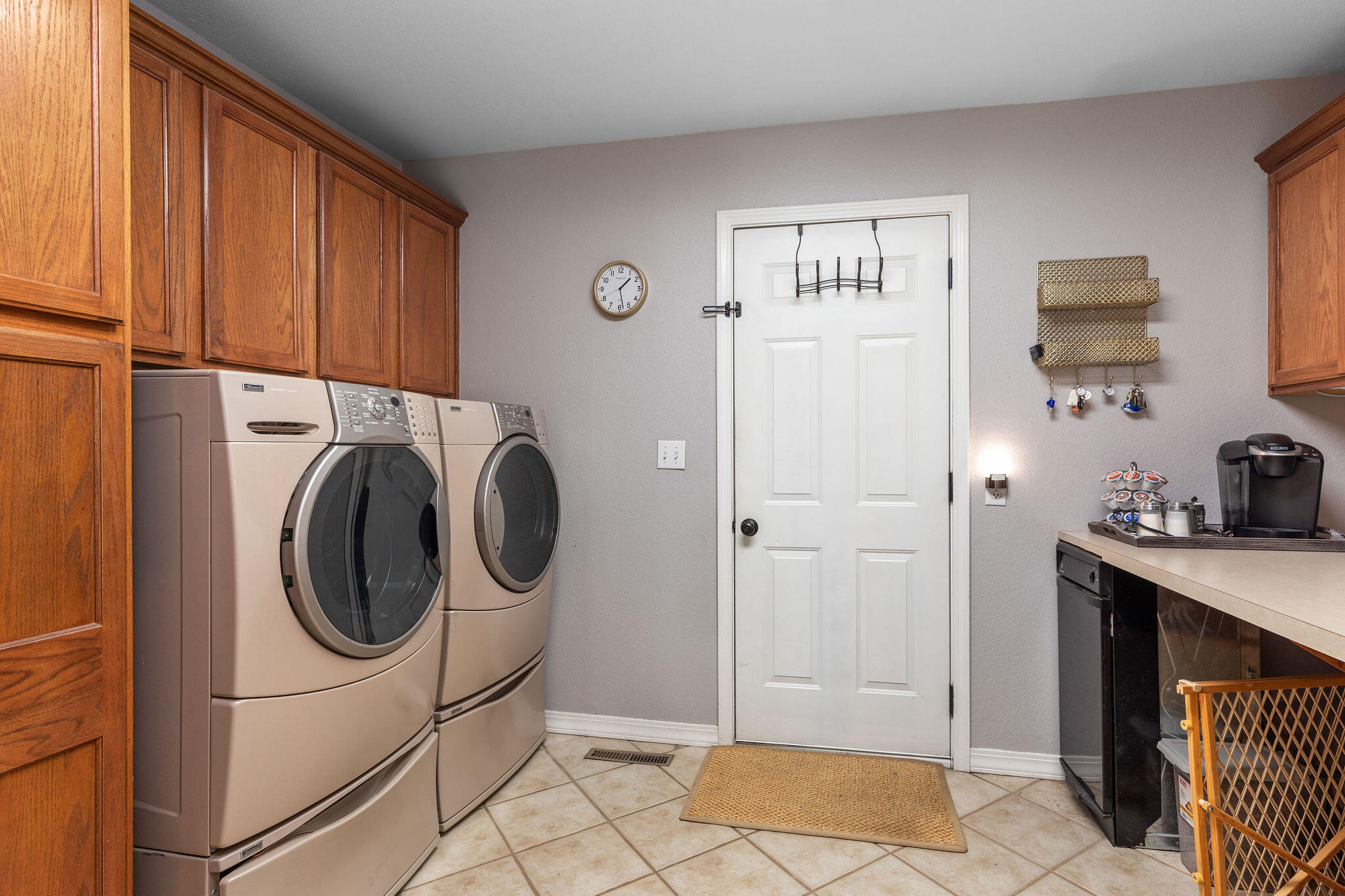 277 Country Bluff Drive Property Photo 15
