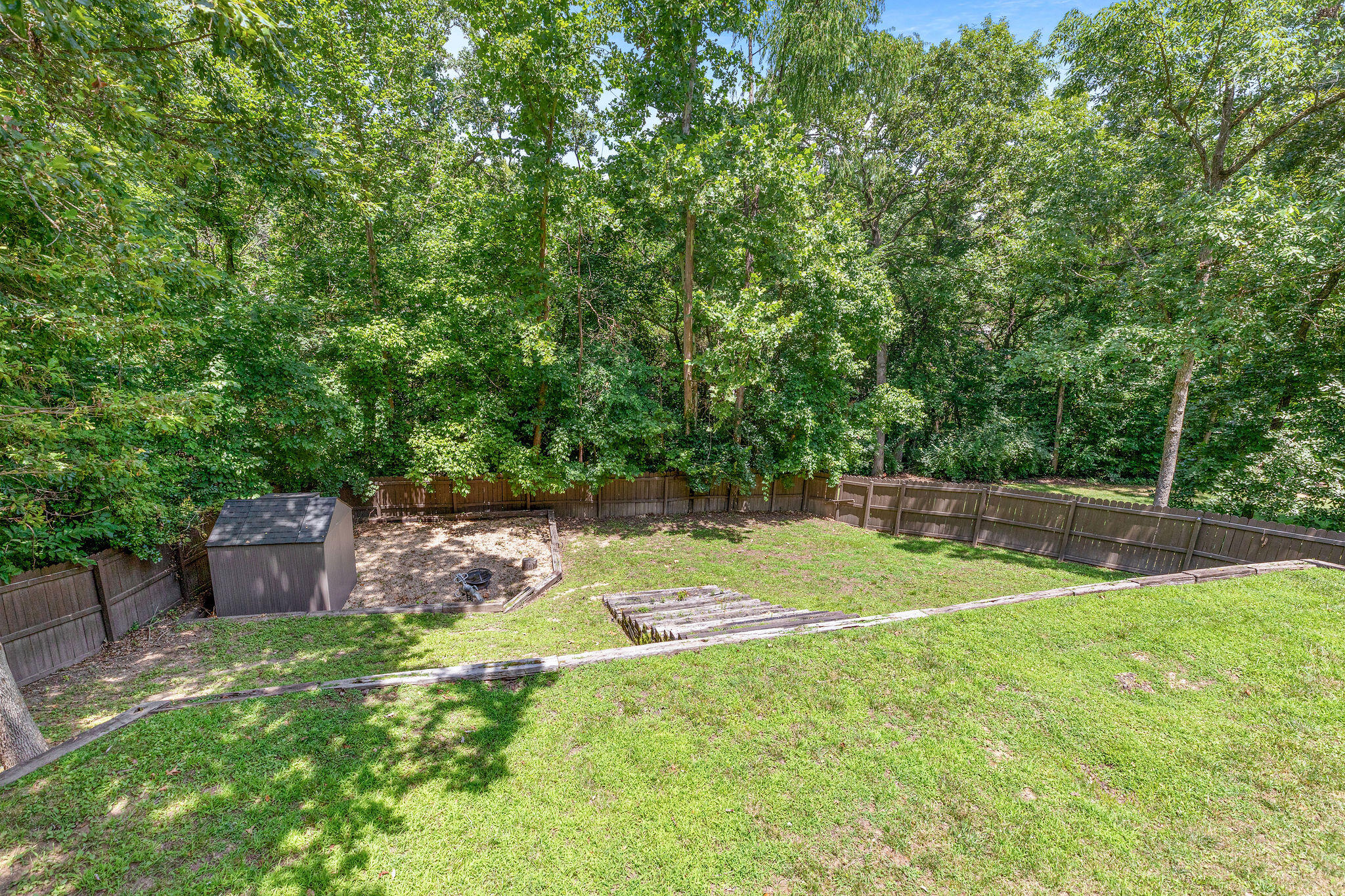 277 Country Bluff Drive Property Photo 34