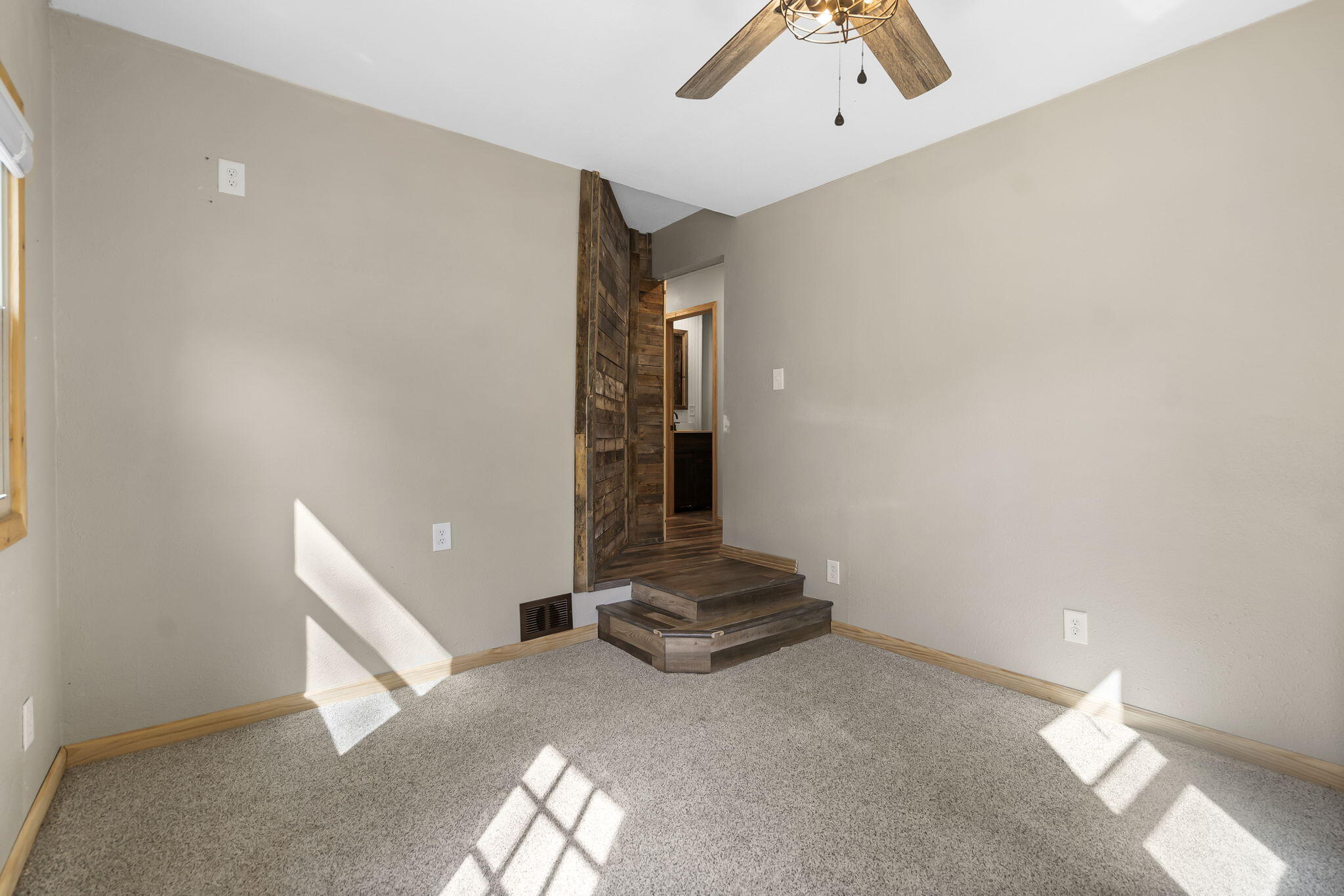 594 Labradore Lane Property Photo 21