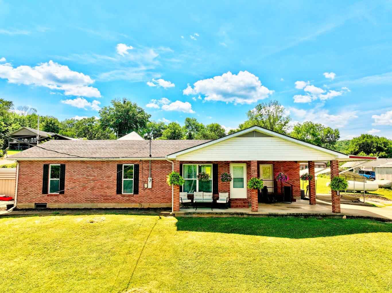 18189 2nd Street Property Photo 1