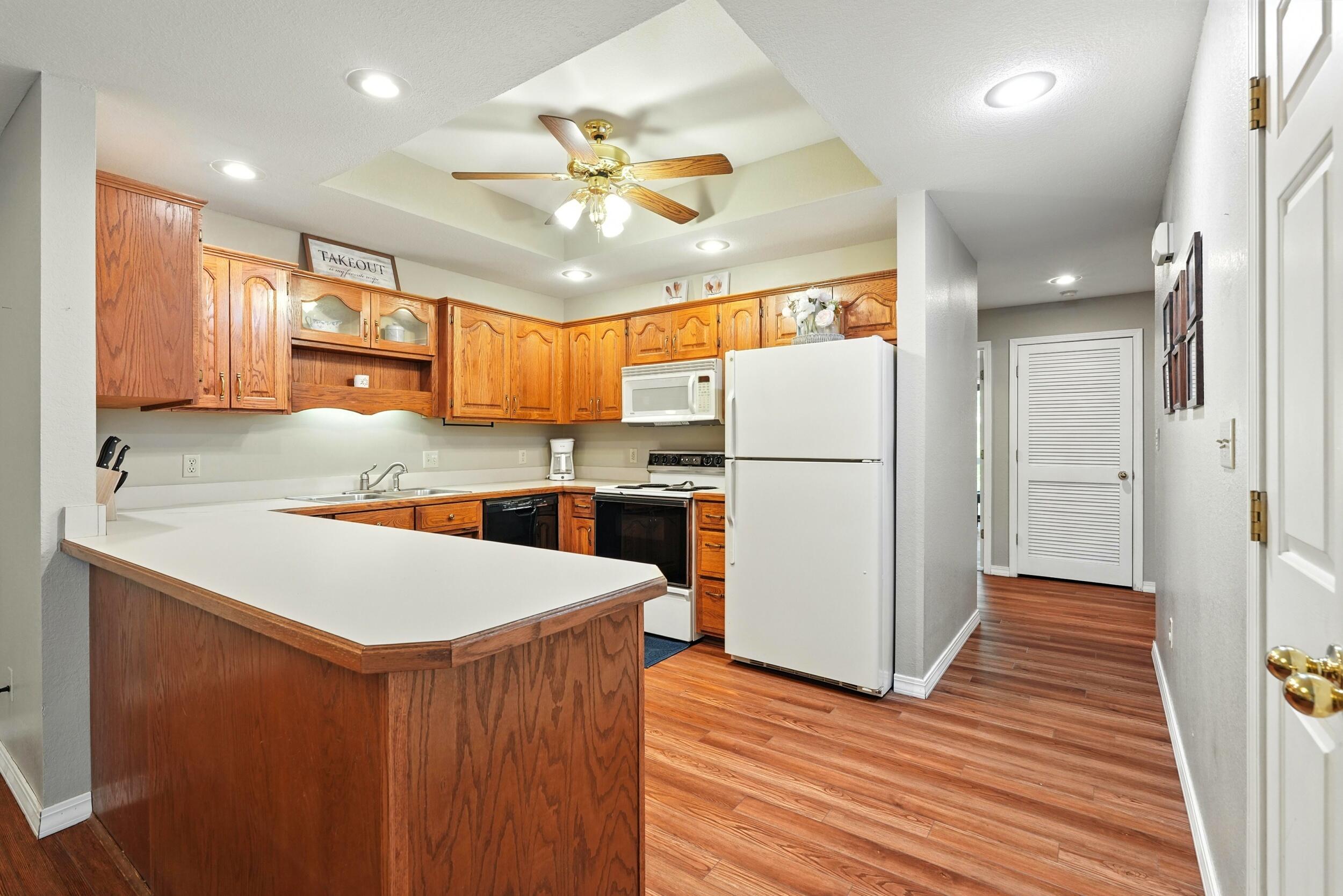 7815 Cozy Cove Road Property Photo 9