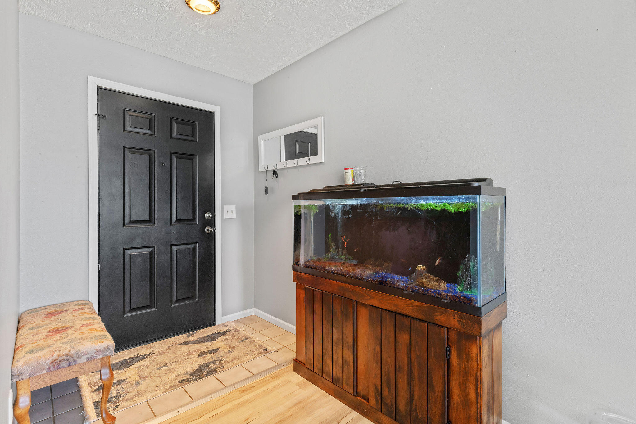 208 South Poplar Court Property Photo 4