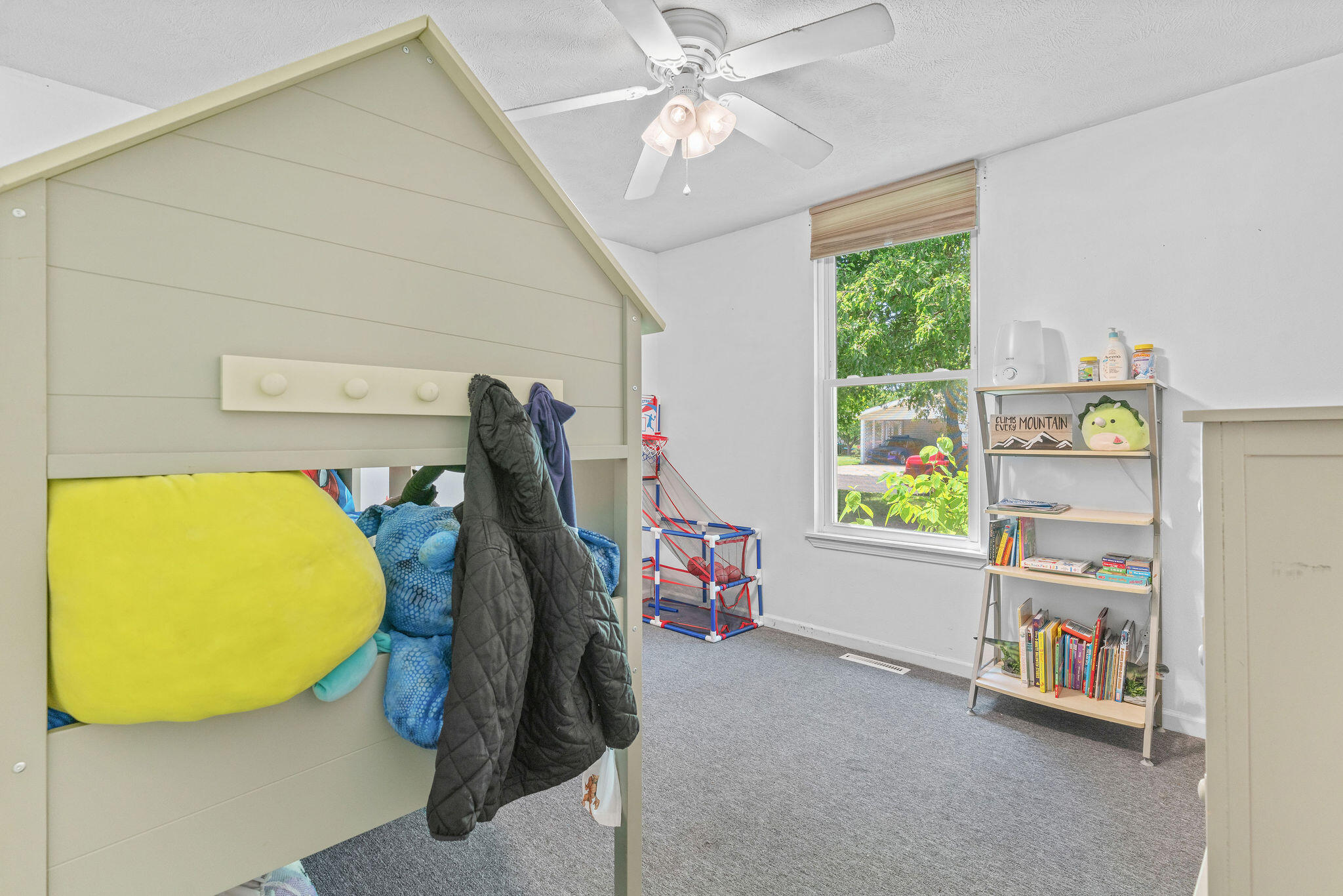 208 South Poplar Court Property Photo 9