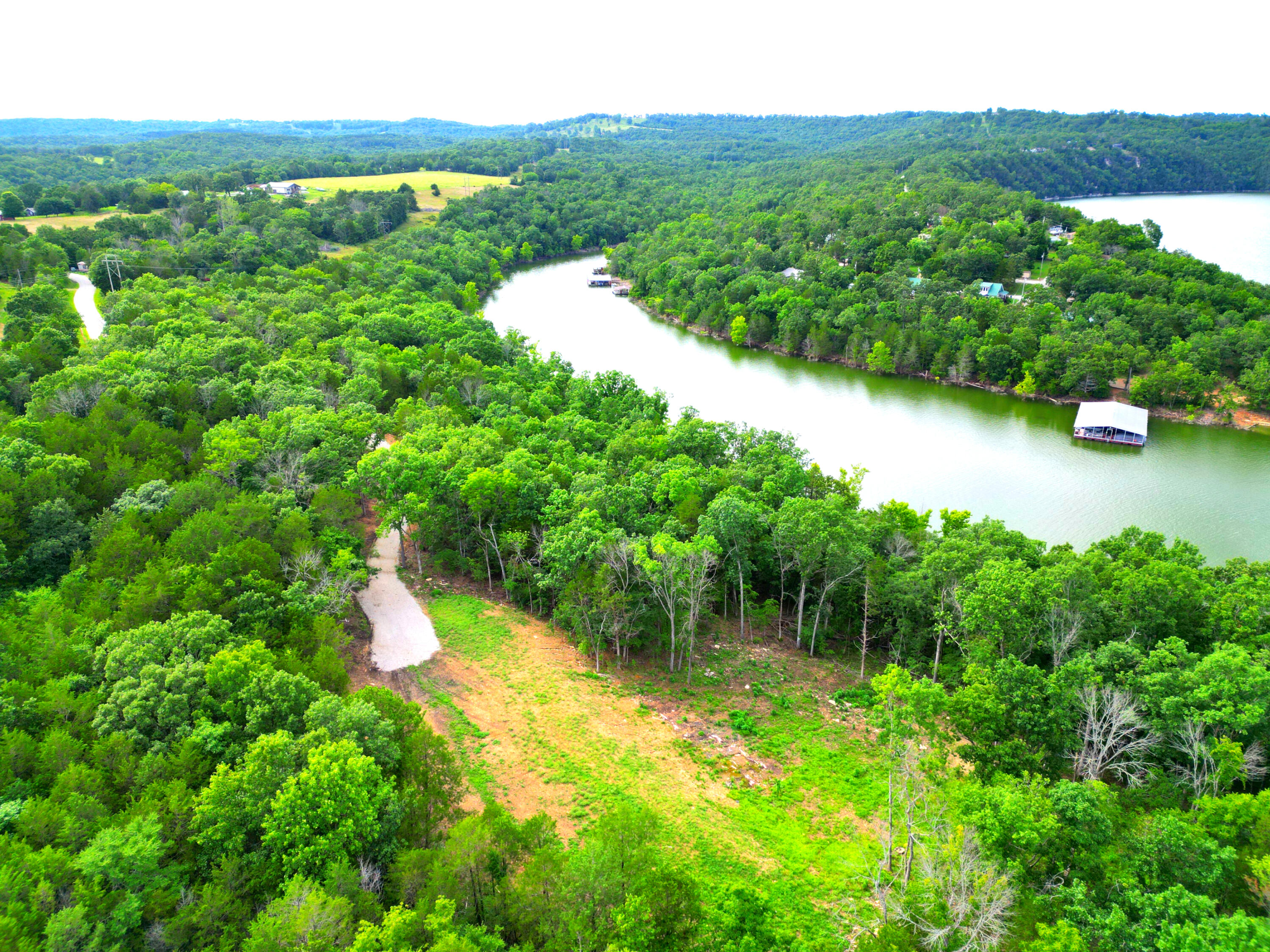 000 Wooley Creek Road Property Photo 14