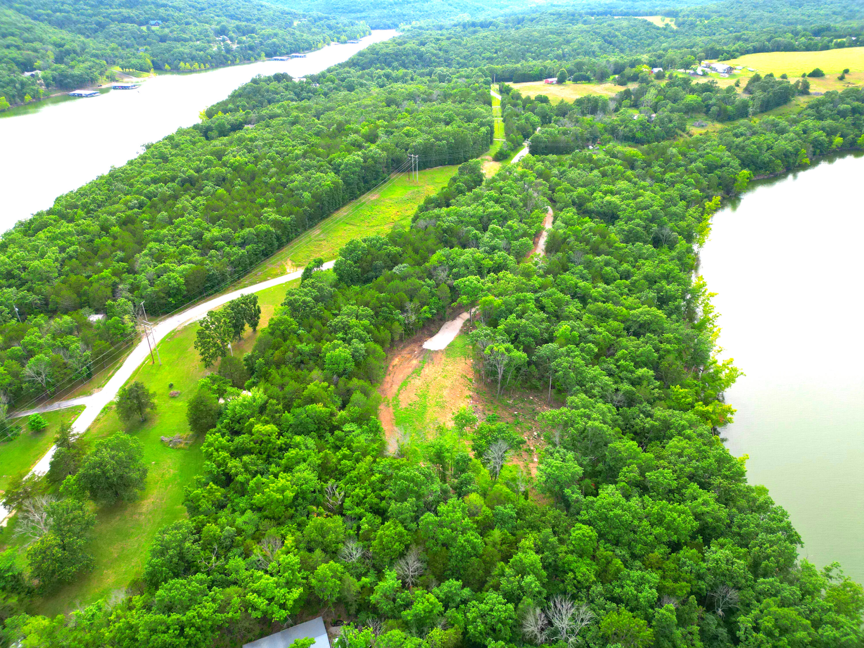 000 Wooley Creek Road Property Photo 17