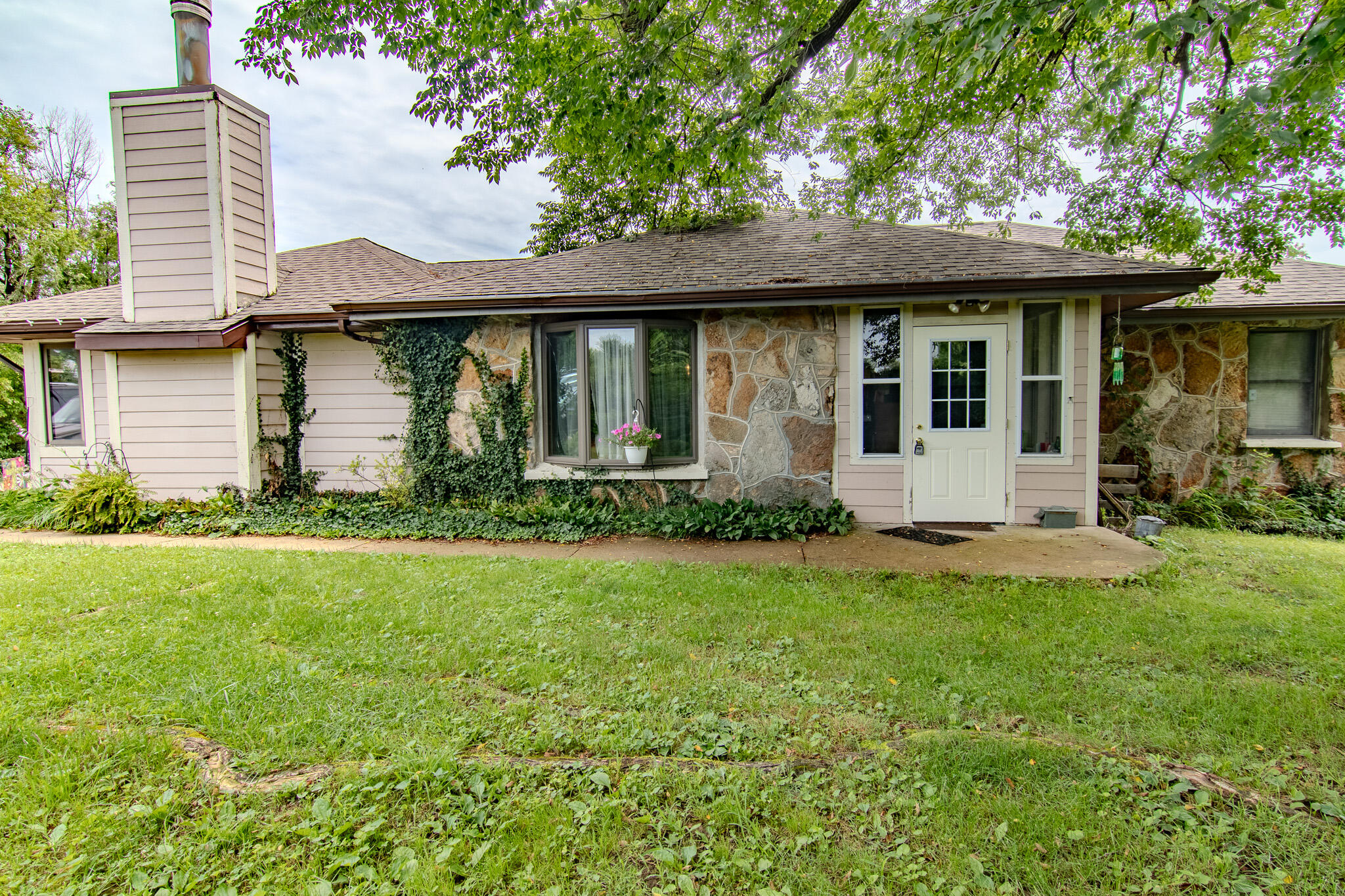 1746 Wall Road Property Photo 1
