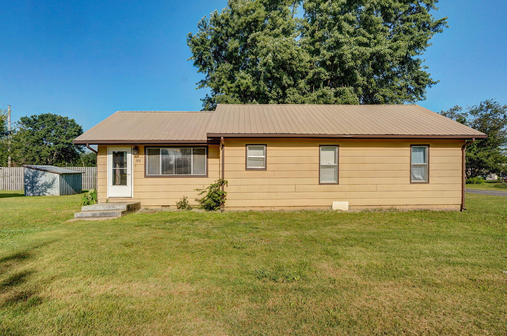 301 South Mcqueen Avenue