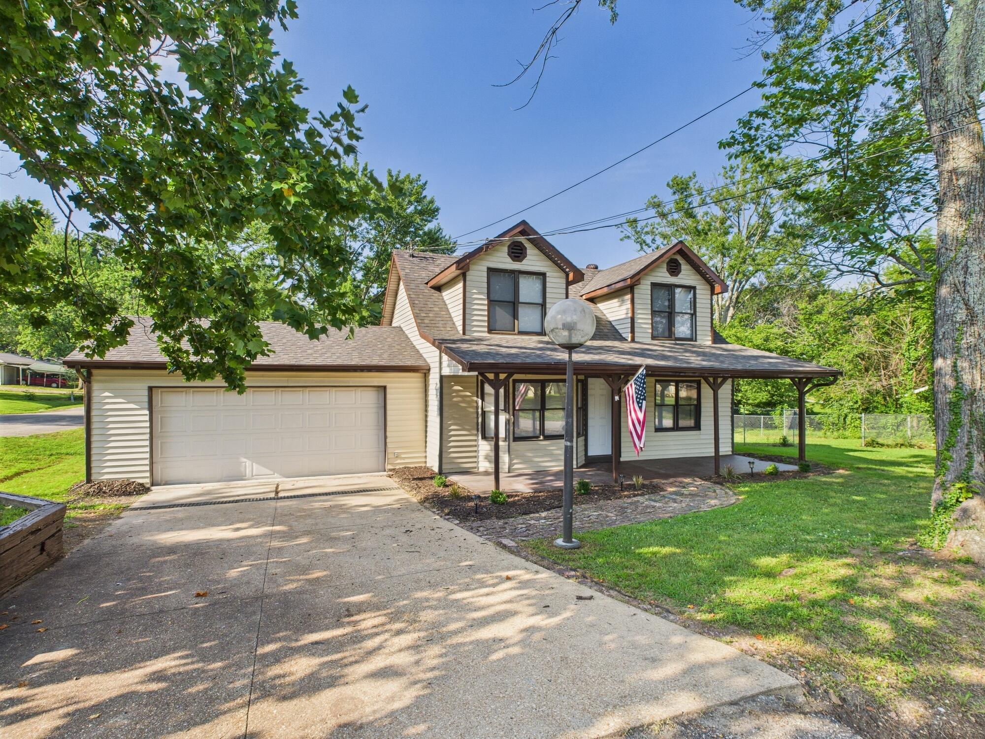 1230 West Chestnut Street Street Property Photo 2