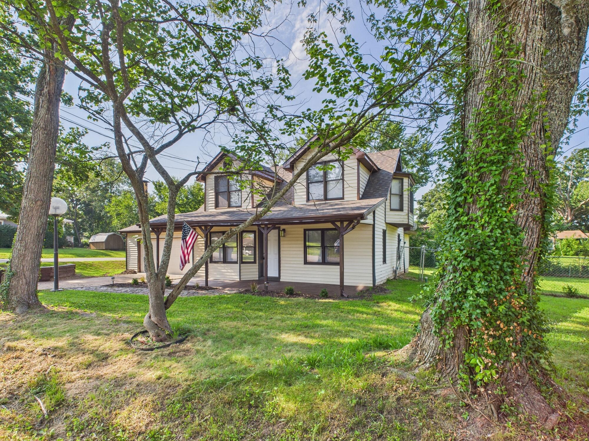 1230 West Chestnut Street Street Property Photo 3
