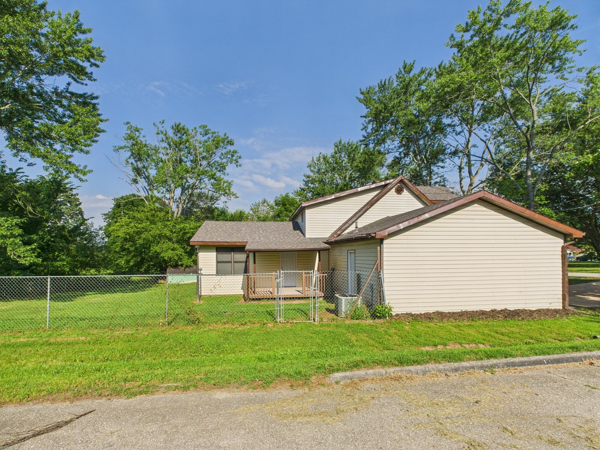 1230 West Chestnut Street Street Property Photo 6