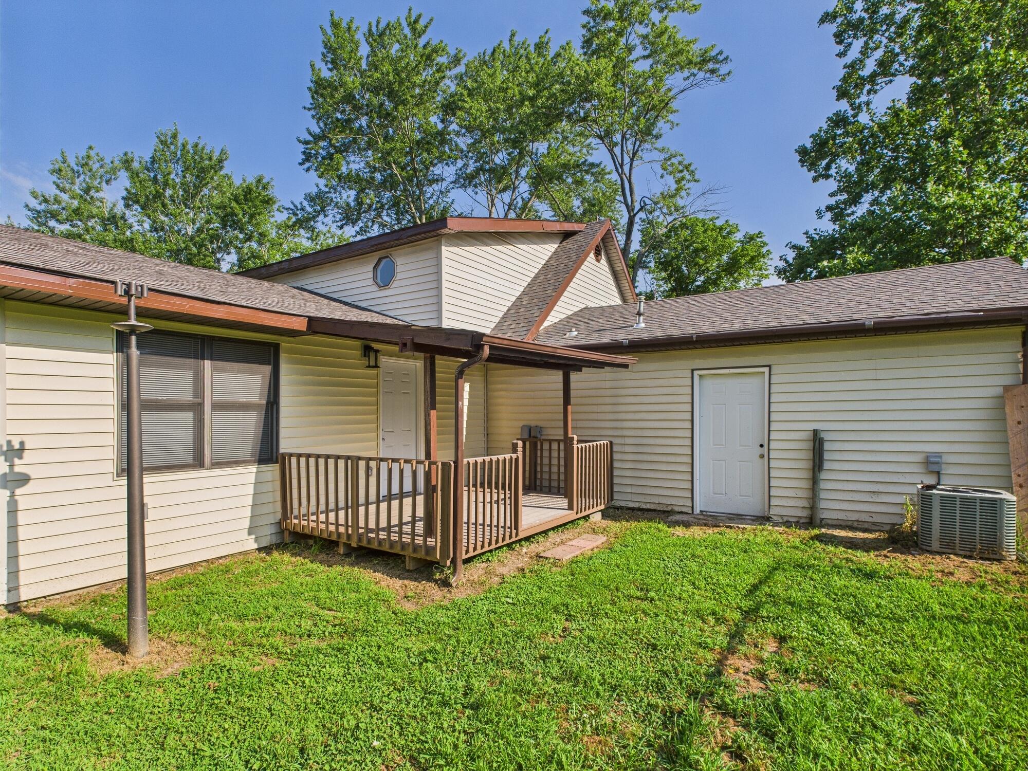 1230 West Chestnut Street Street Property Photo 7